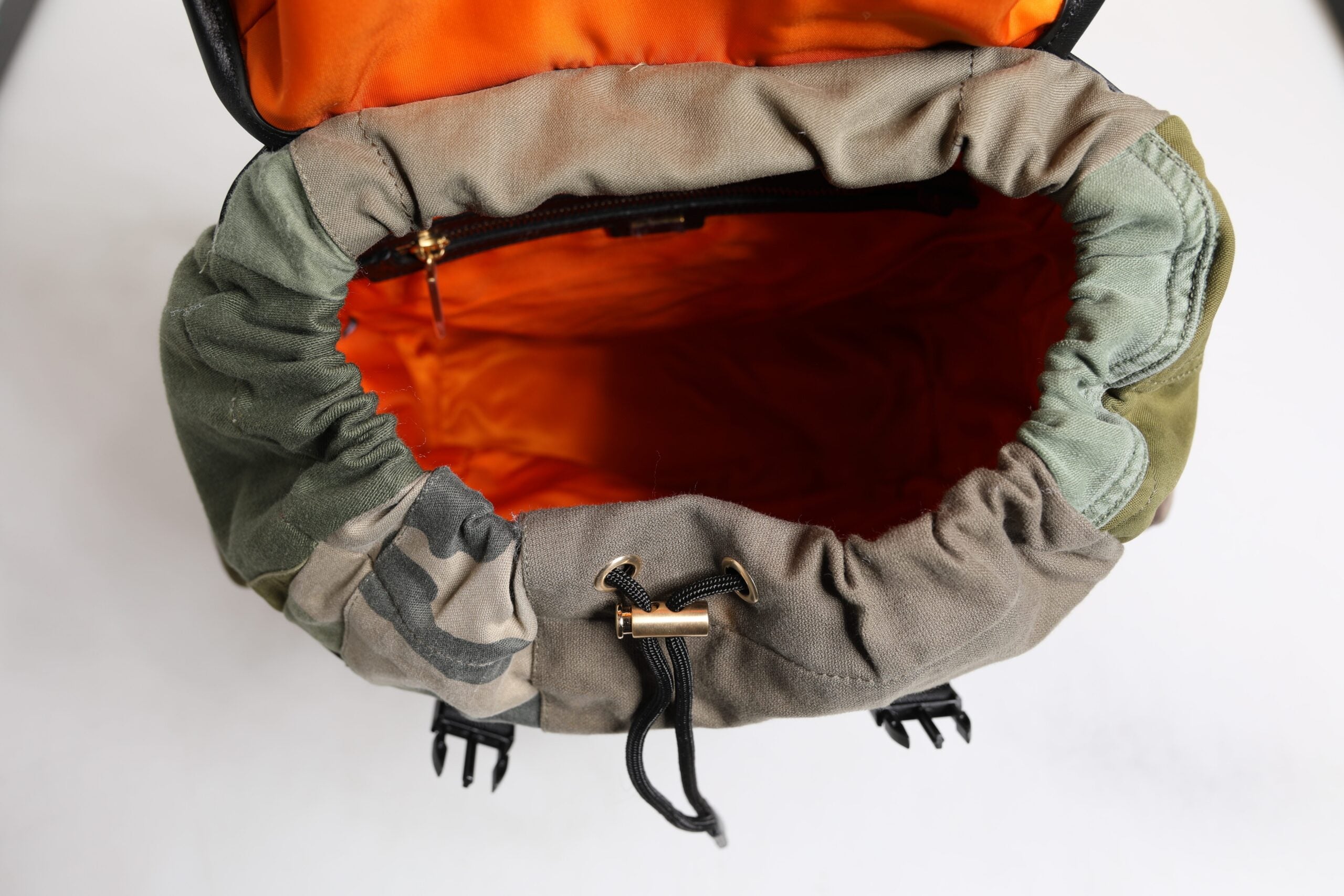 Grön Patchwork-reseryggsäck Militärväska