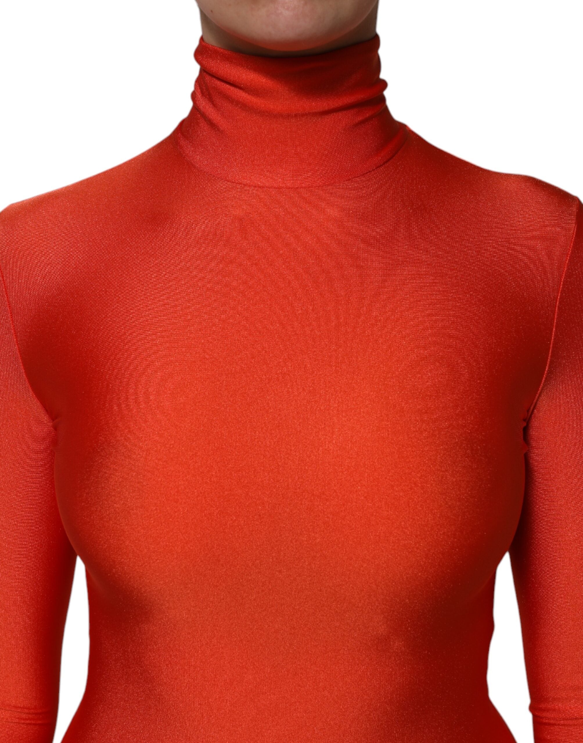 Röd nylon polotröja med bodycon-klänning