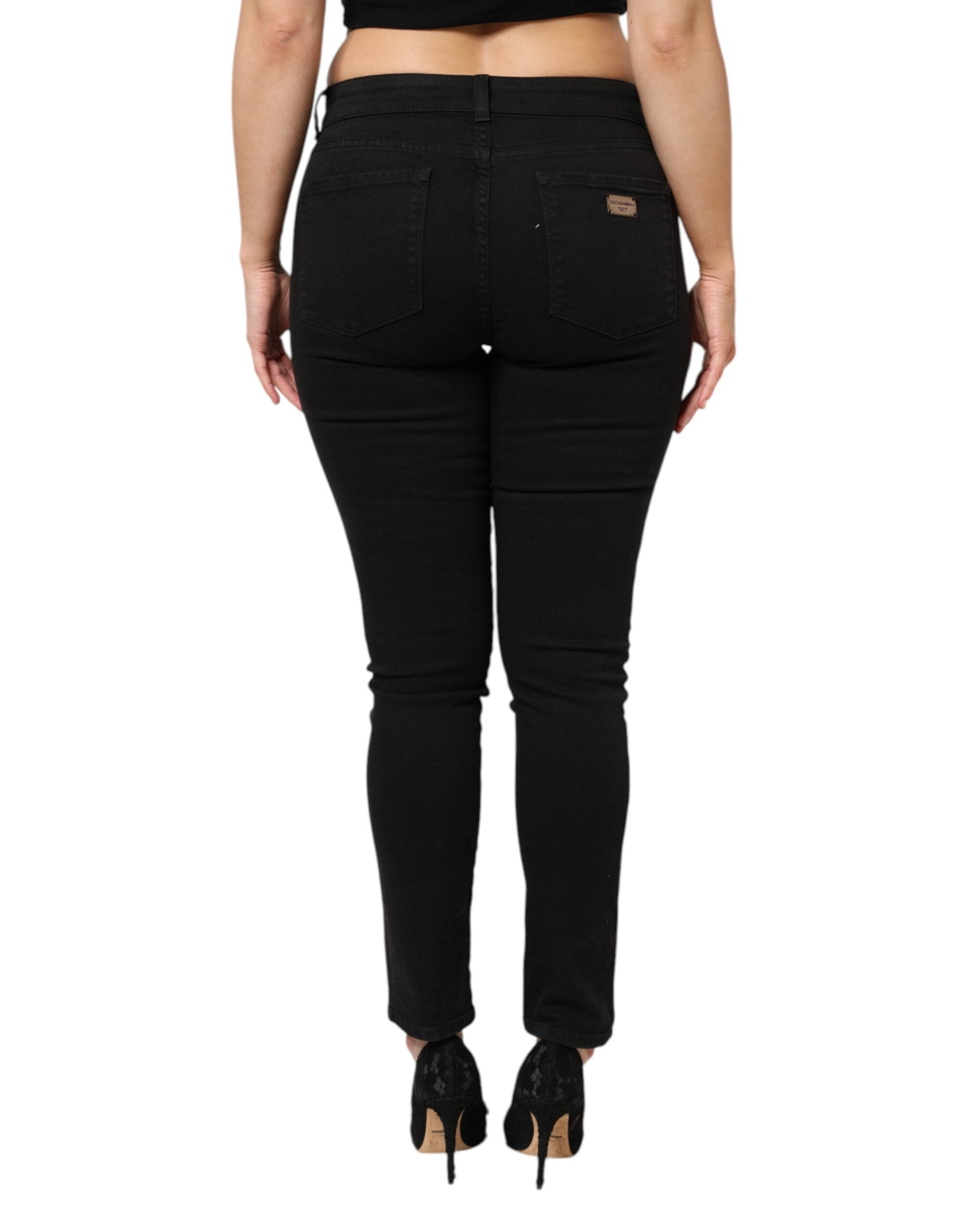 Svarta bomullsjeans med medelhög midja