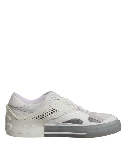 Dolce &amp; Gabbana Vita Låga DG Präglade Herr Sneakers Skor