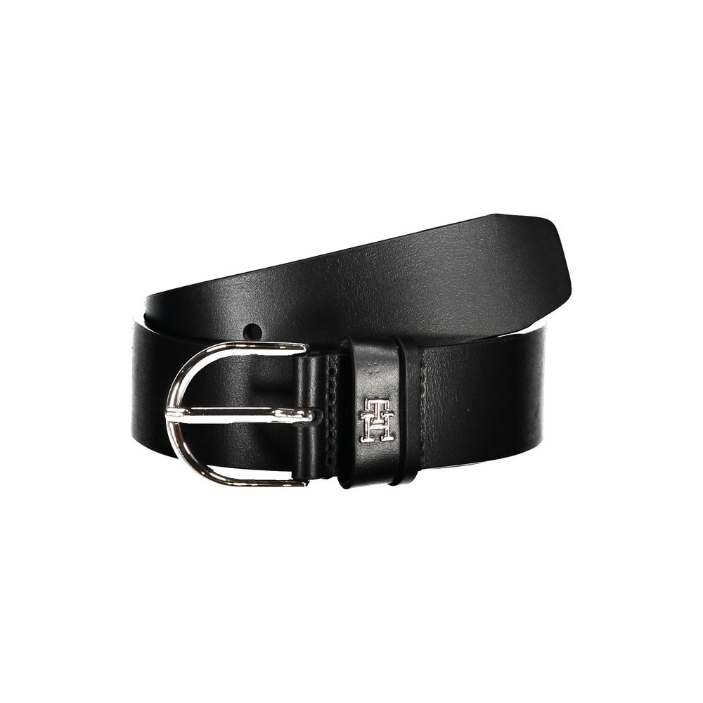 Elegant svart skinnbelte med metallspenne