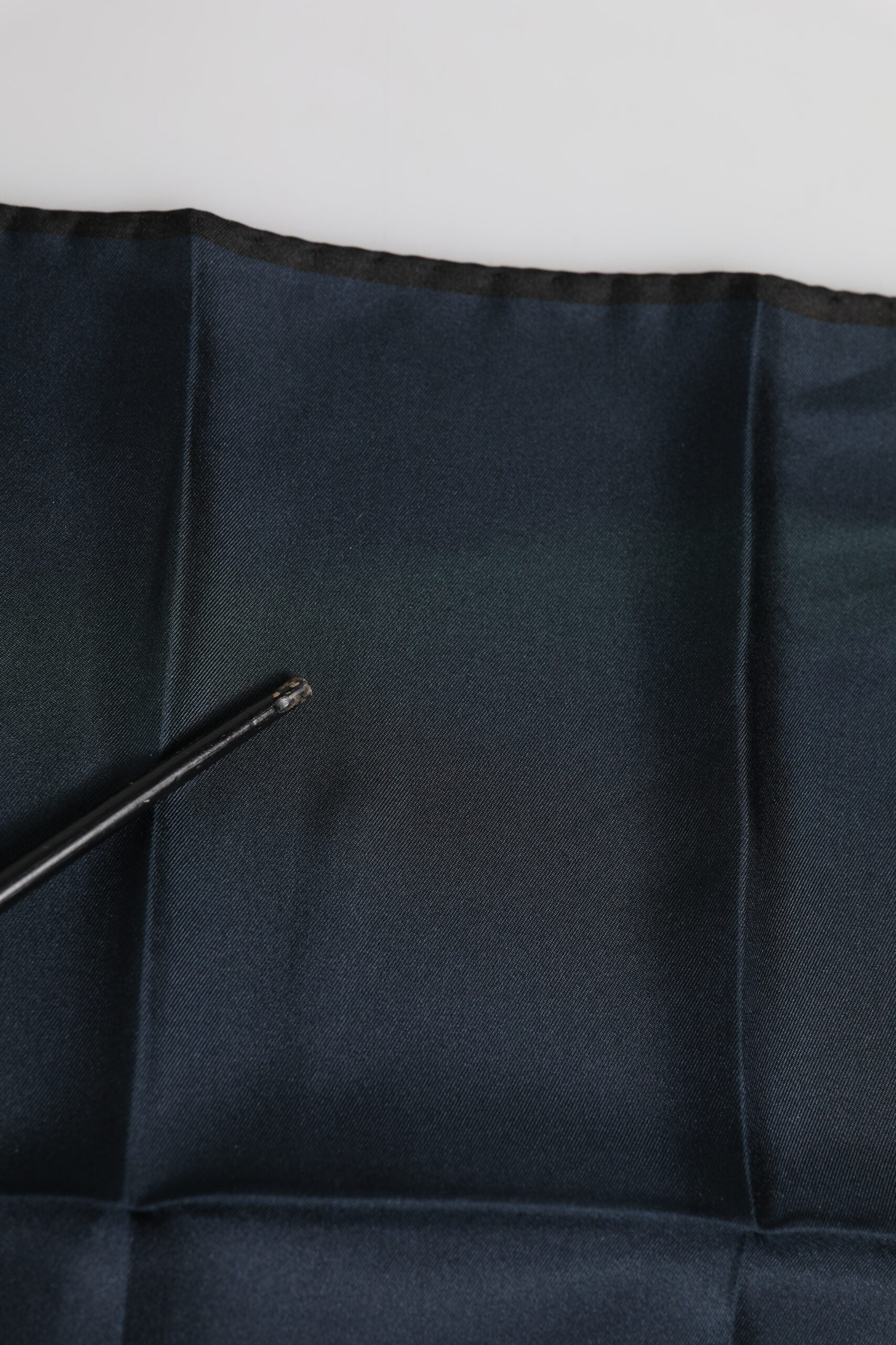 Dolce &amp; Gabbana Blå DG Crown Siden Fyrkantig Herr Foulard Halsduk