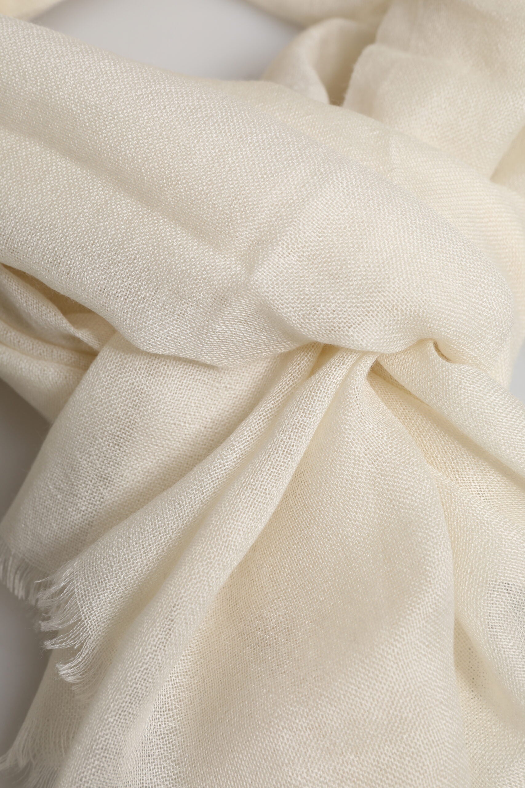 Dolce &amp; Gabbana Vit Kashmir Halsvärmare Omlottsjal Halsduk