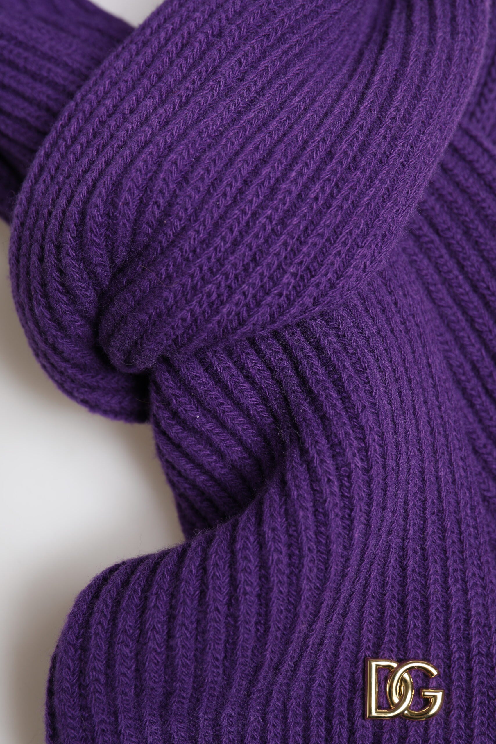 Dolce &amp; Gabbana Lilla DG Logo Halsvarmer Wrap Sjal Skjerf