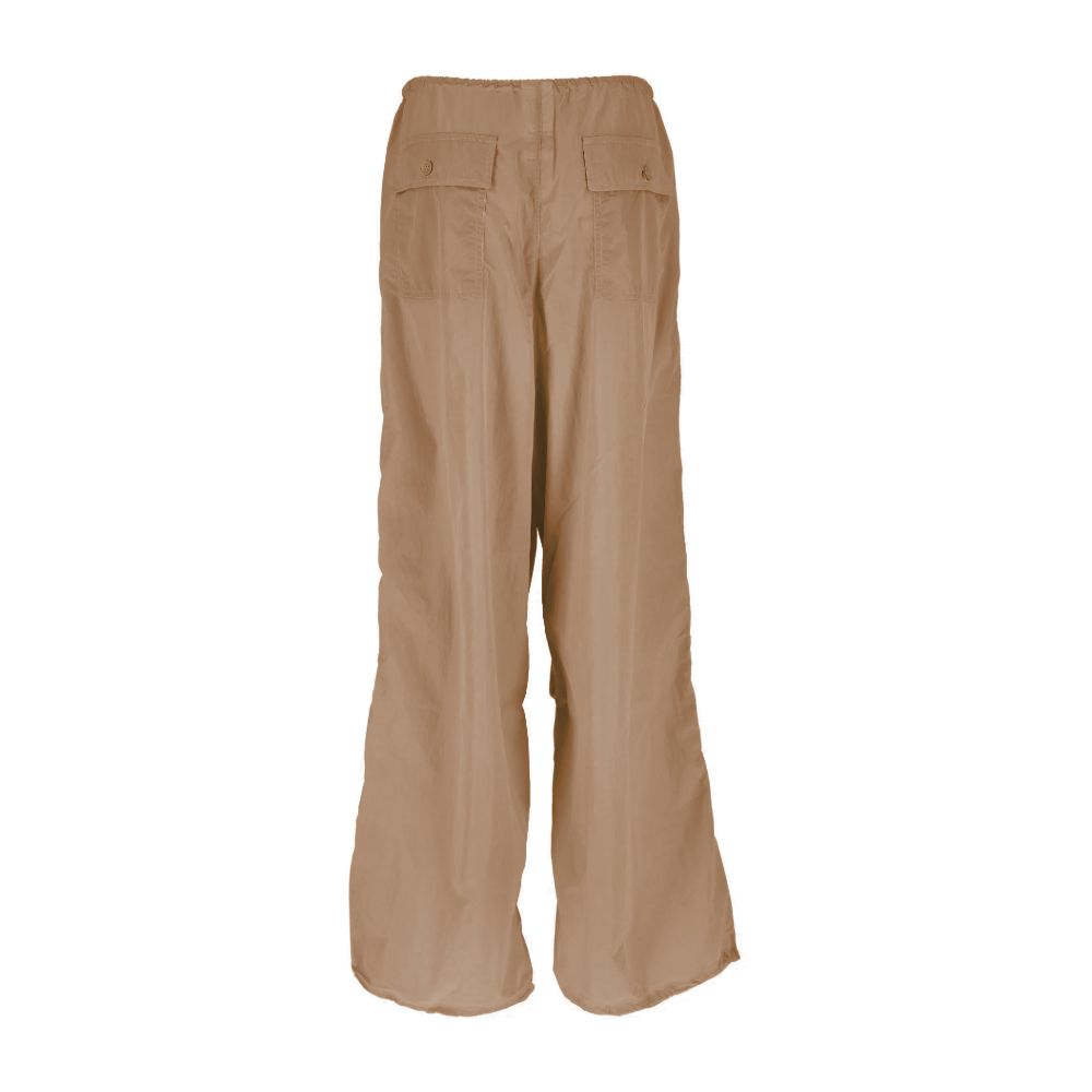 Bruna nylonjeans och byxor