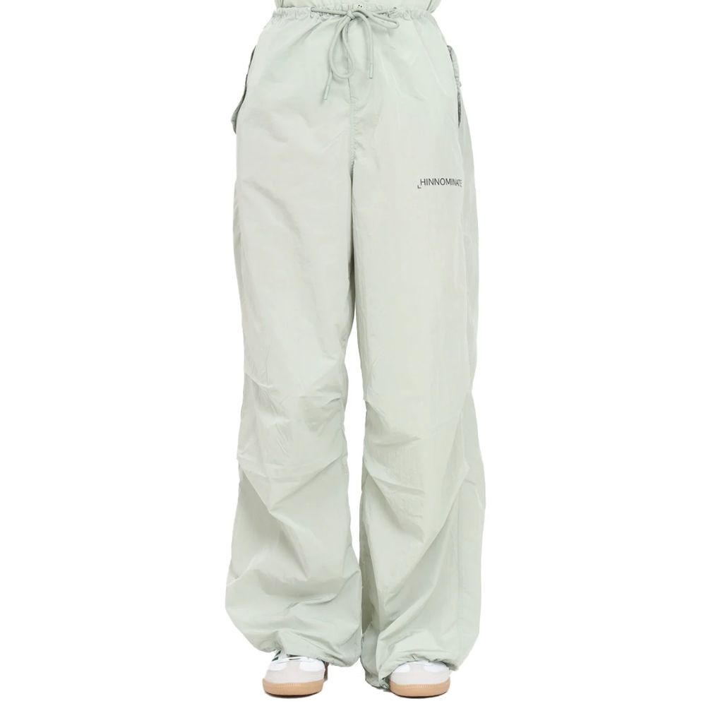 Gröna nylonjeans och byxor