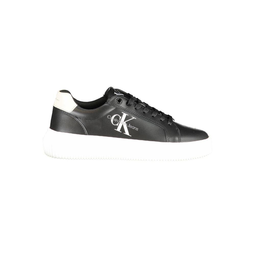 Svarta polyestersneakers