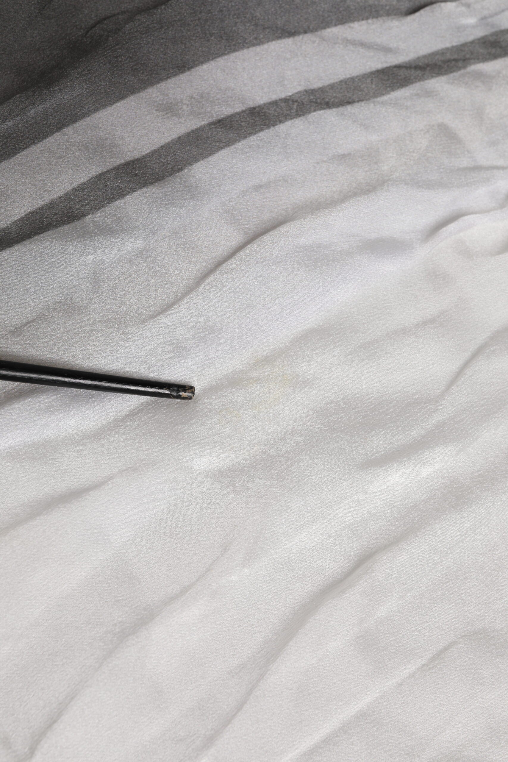 Dolce &amp; Gabbana Hvitt Svart Silke Varmere Wrap Foulard Skjerf