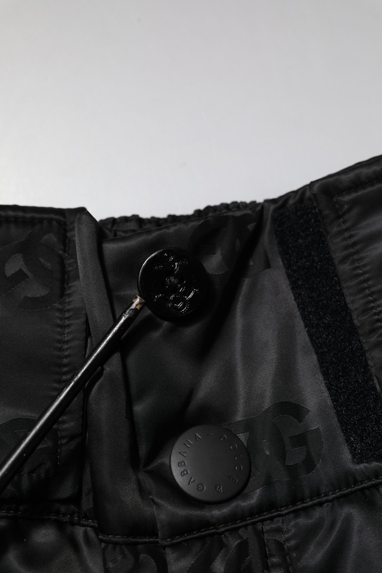 Dolce &amp; Gabbana svarta nylonbyxor med DG-logotyp