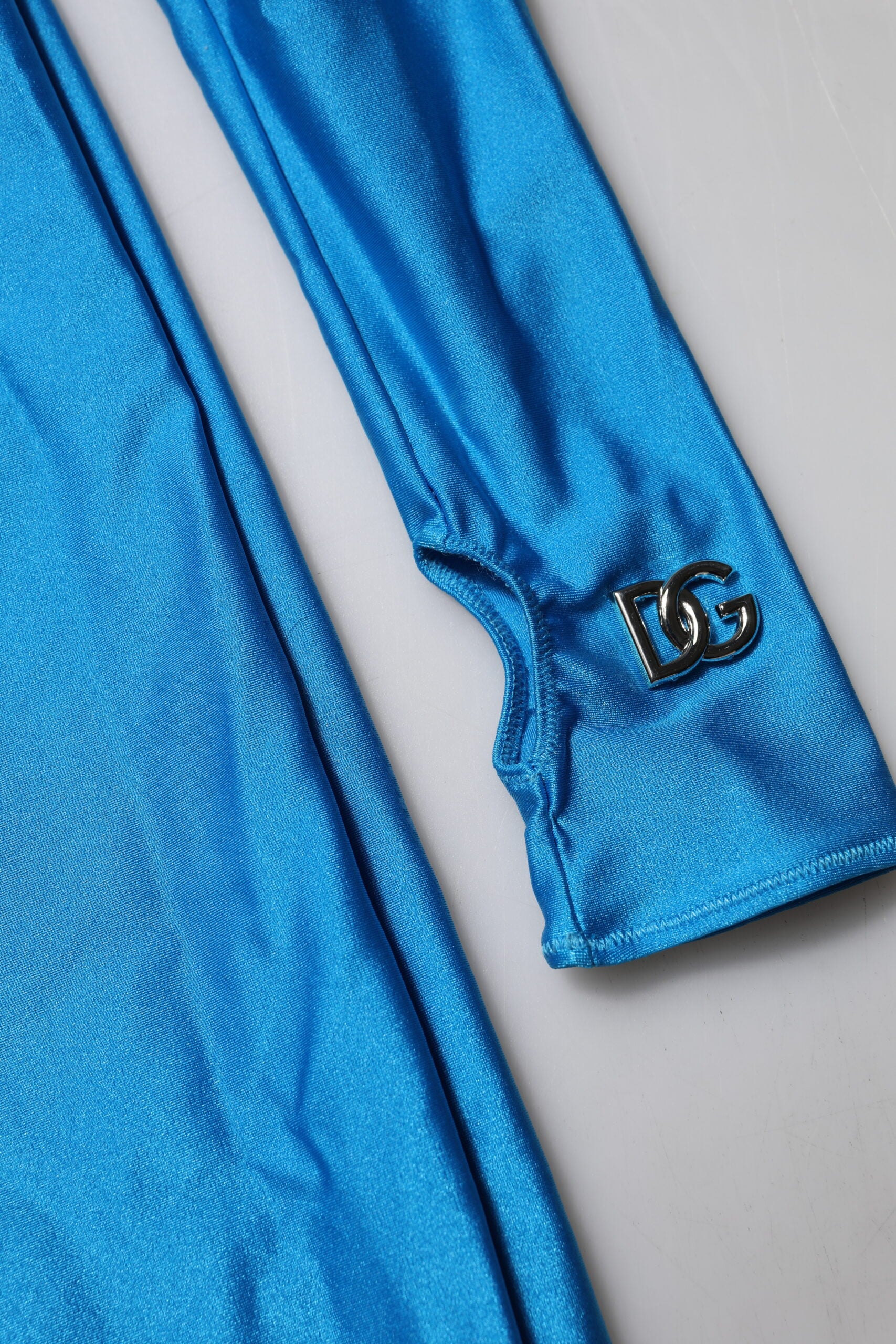 Blå nylon polotröja med åkning och bodycon jumpsuit