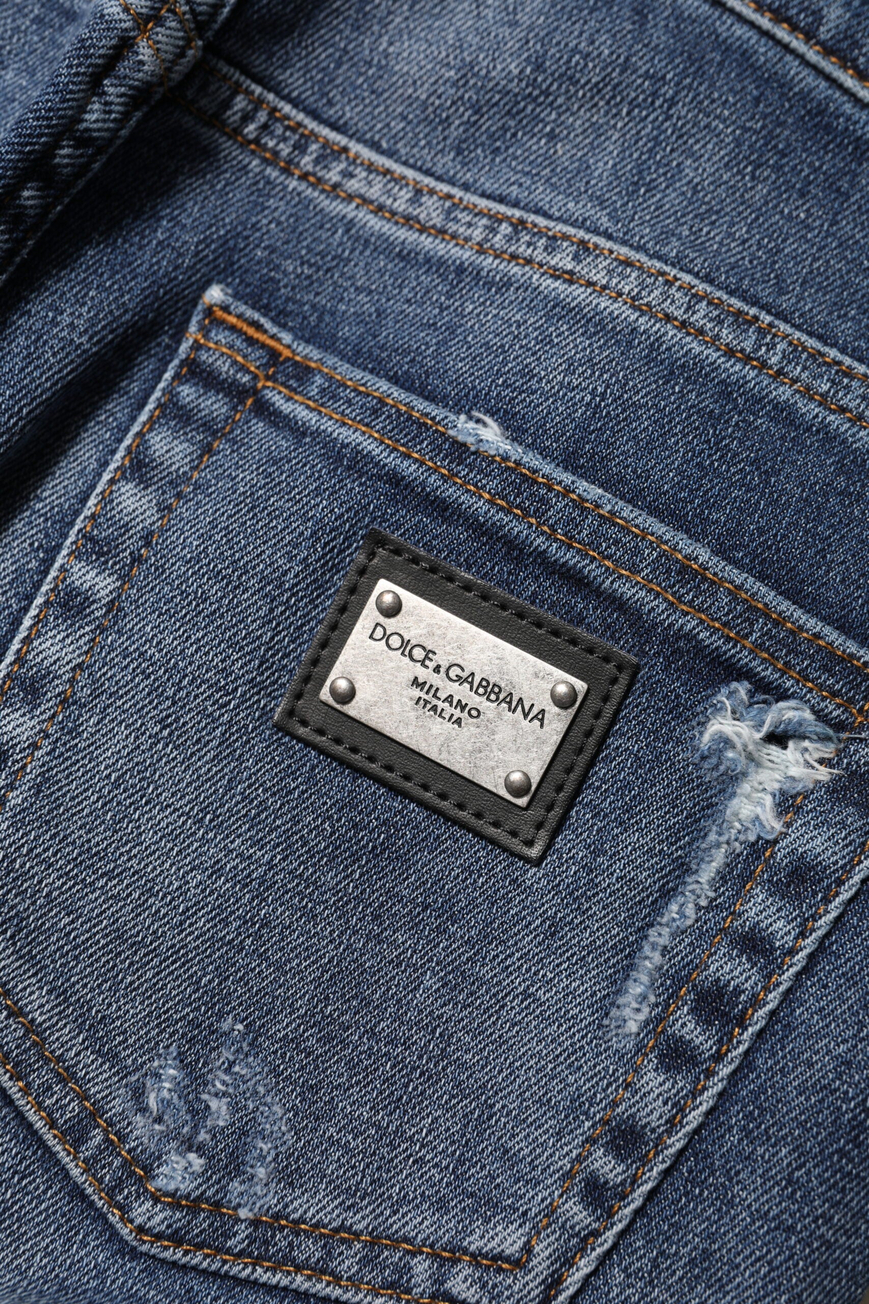 Blå tvättade bomullsjeans med hög midja