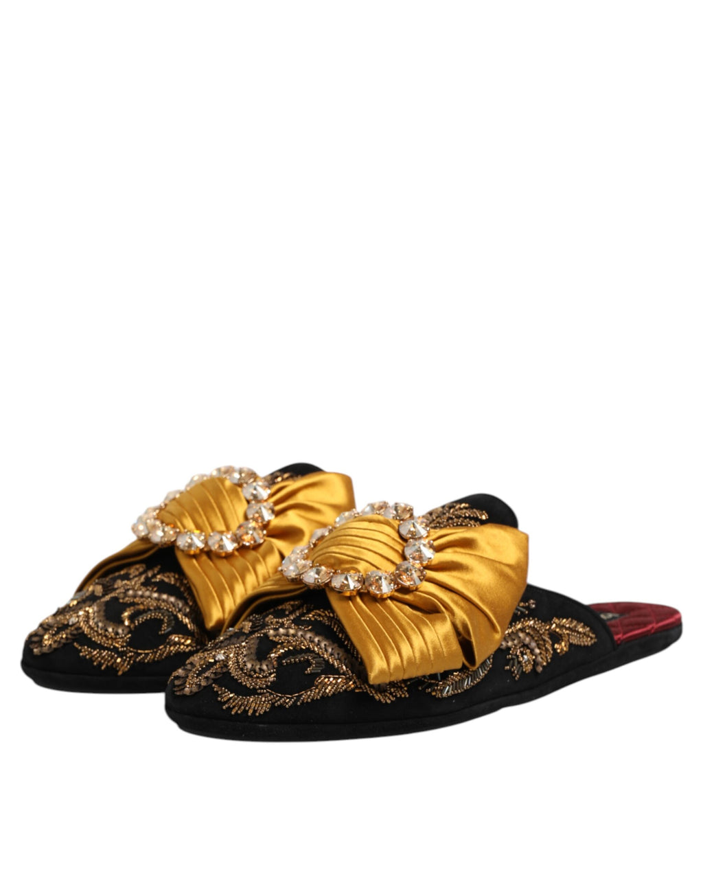 Flerfärgade utsmyckade platta sandaler