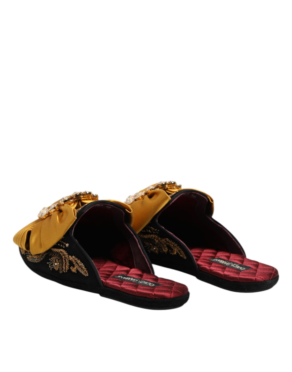 Flerfärgade utsmyckade platta sandaler