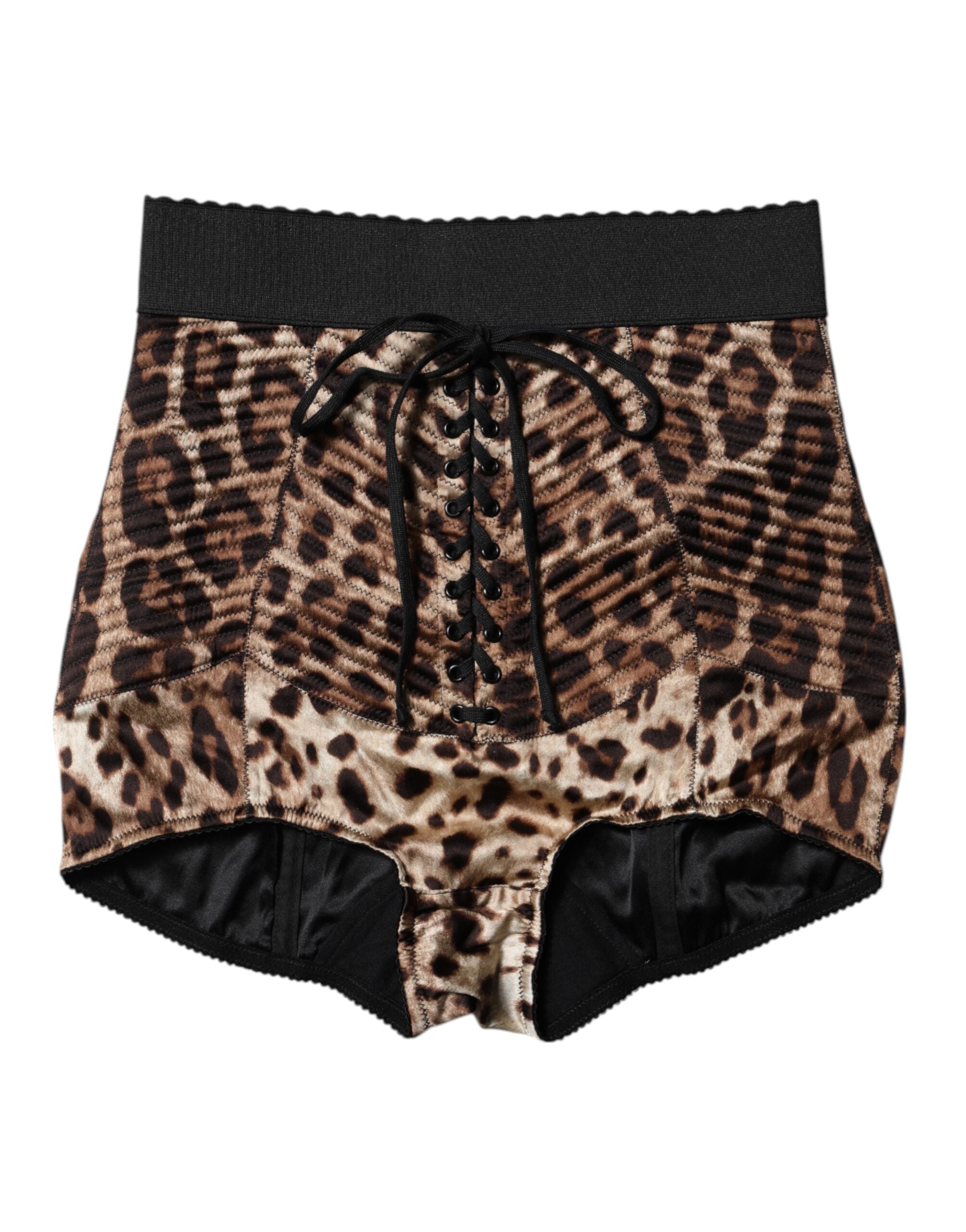 Brune leopardfargede hotpants-shorts med høy midje