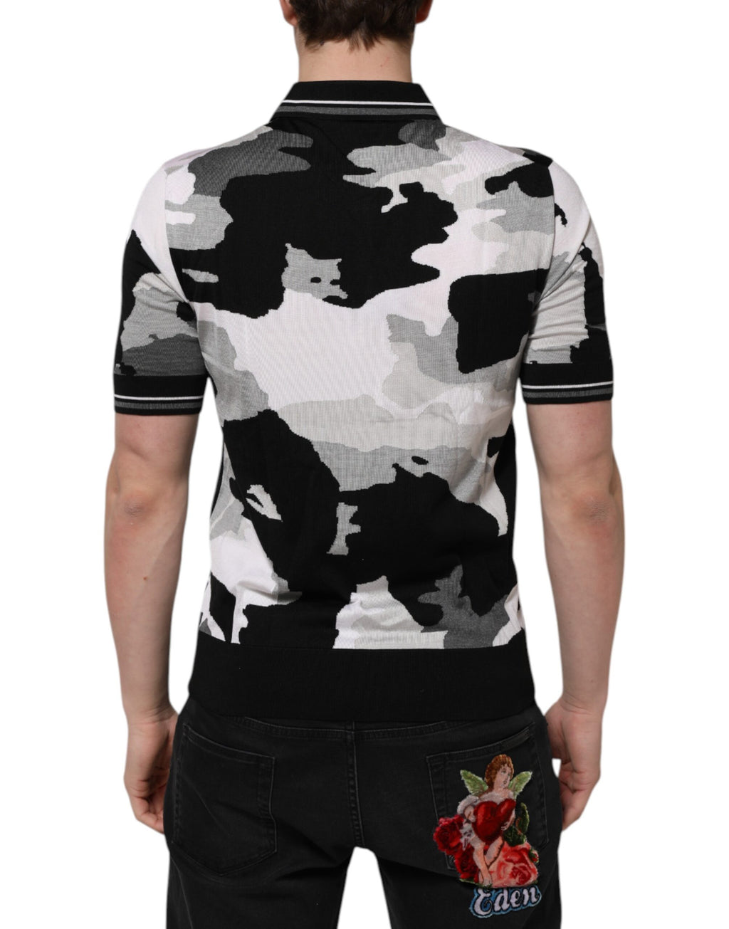 Flerfärgad kamouflagekrage-polo-t-shirt