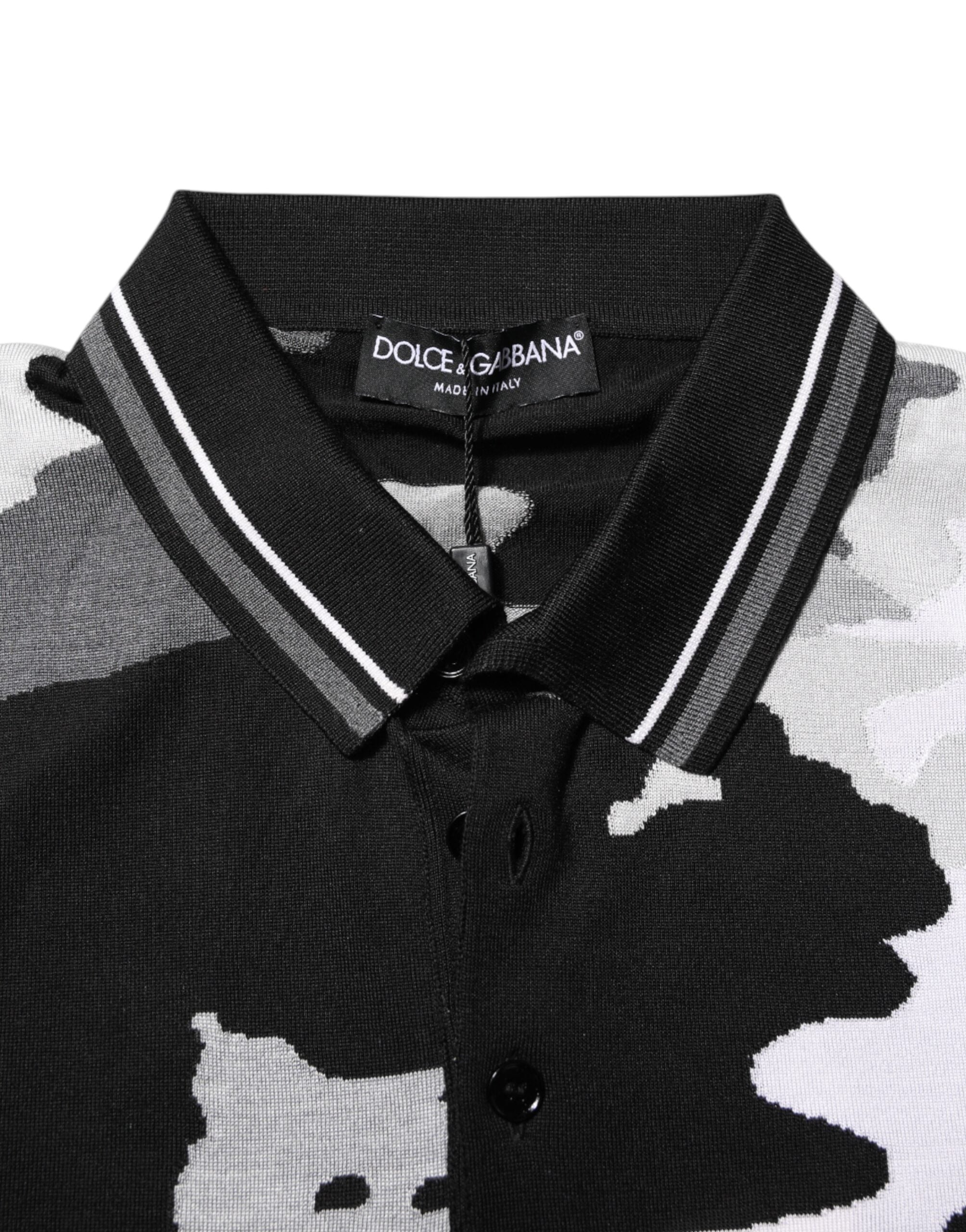 Flerfärgad kamouflagekrage-polo-t-shirt