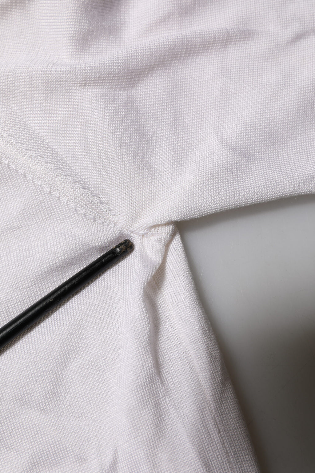 Vit siden kortärmad herr Henley T-shirt