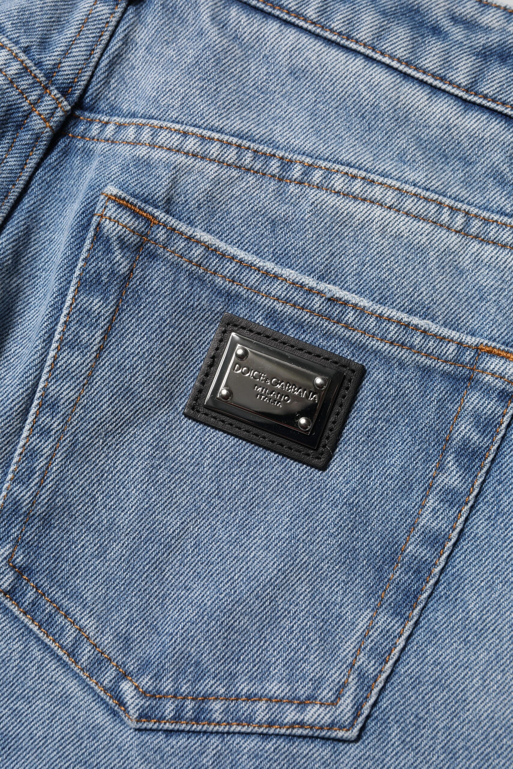 Blå tvättade skinny jeans med hög midja