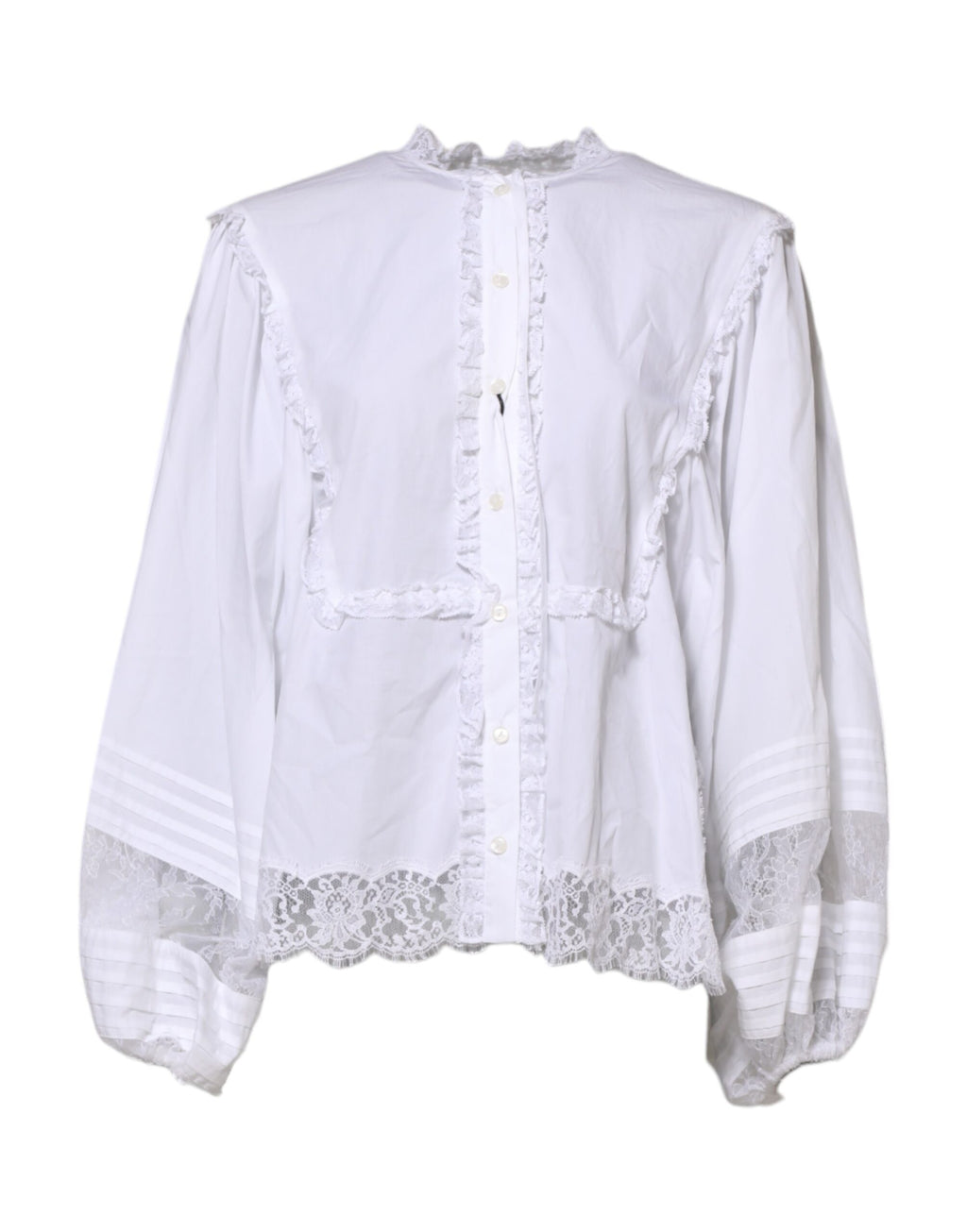 Hvit bluse med rysjer og blondepynt