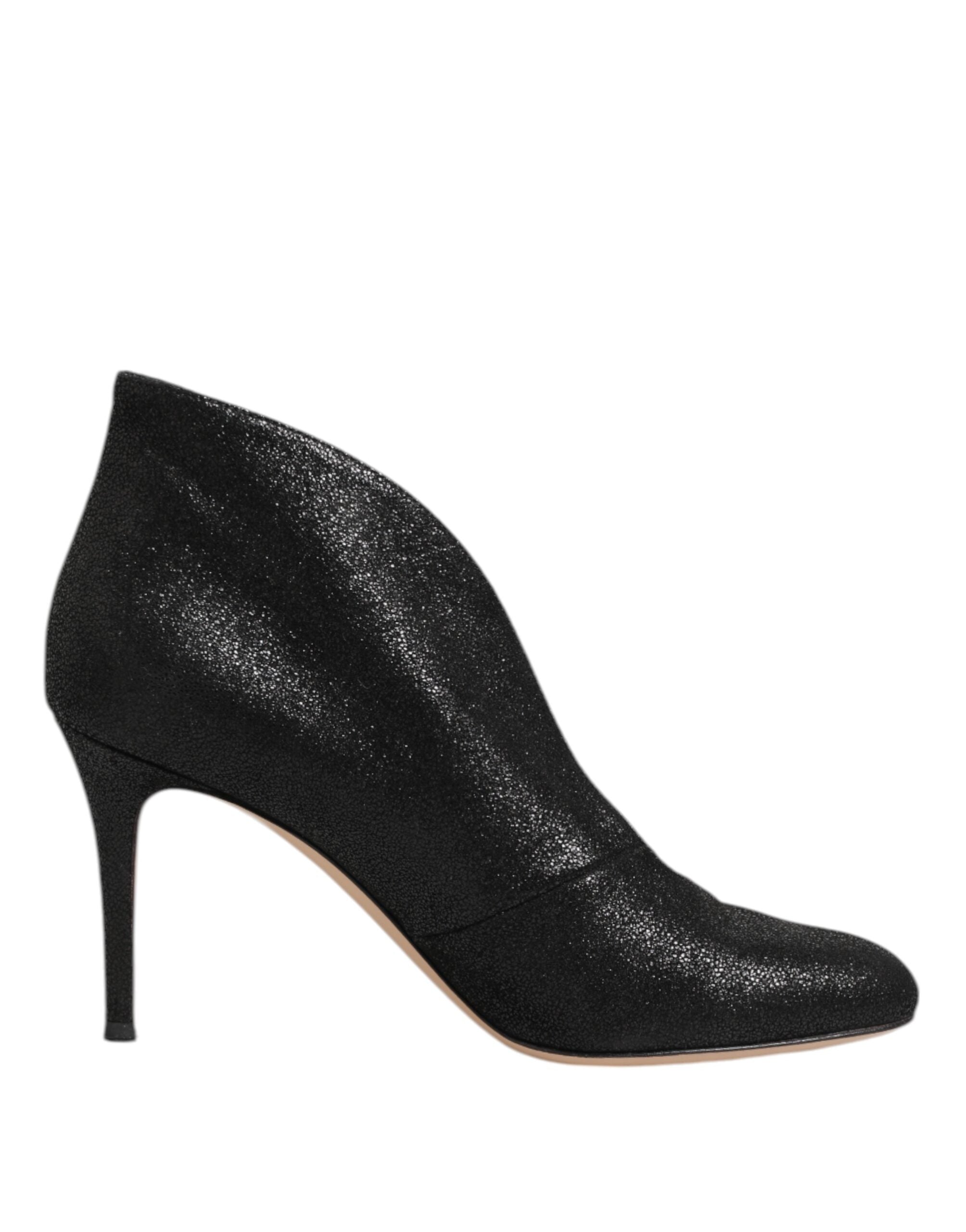 Metalliska svarta pumps med stilettklackar
