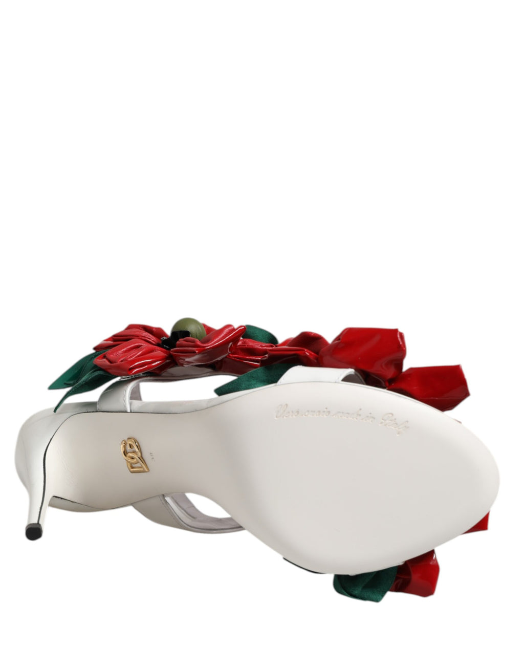 Hvite sandaler i skinn med blomsterdetaljer