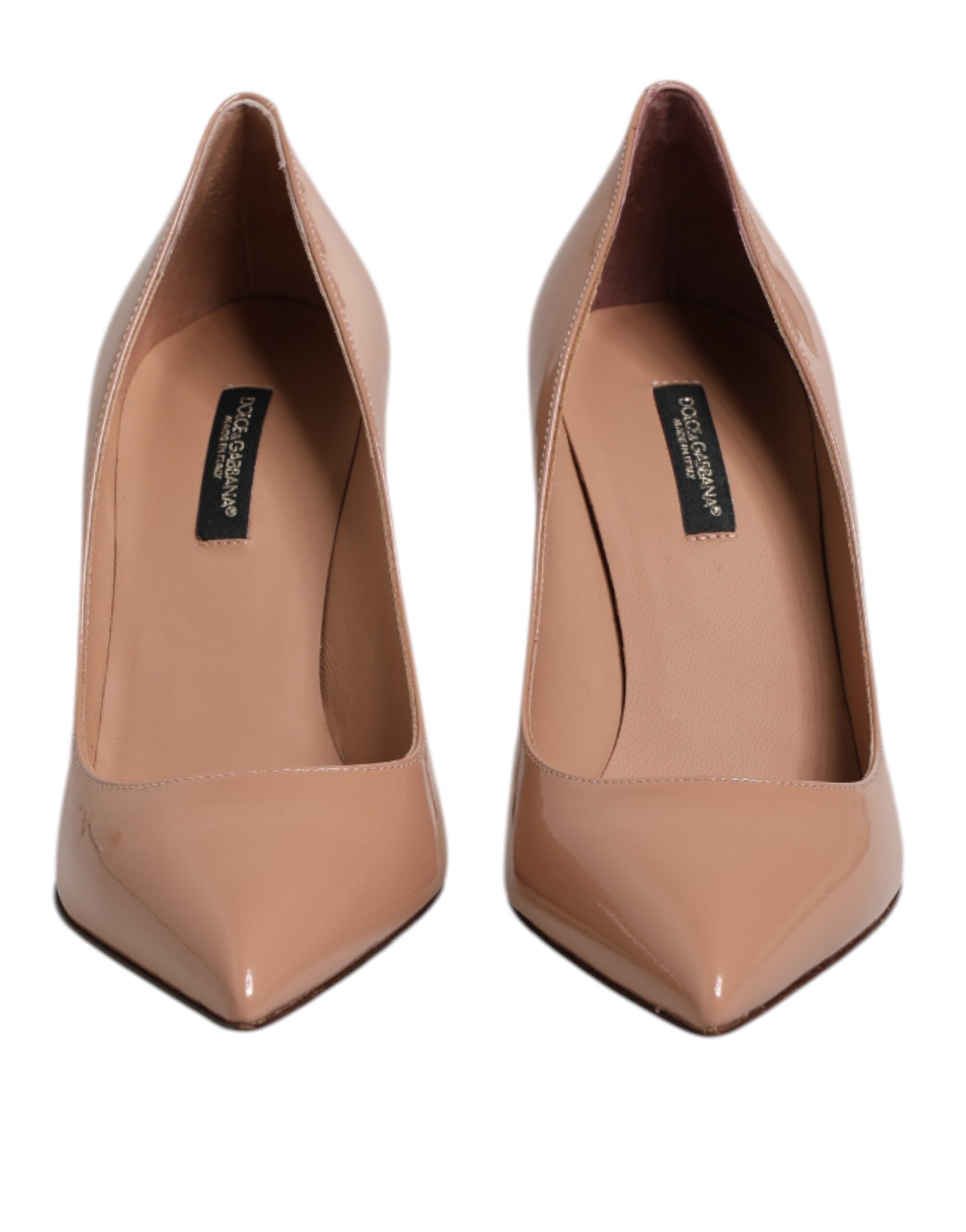 Beige pumps med stilettklack i lackläder