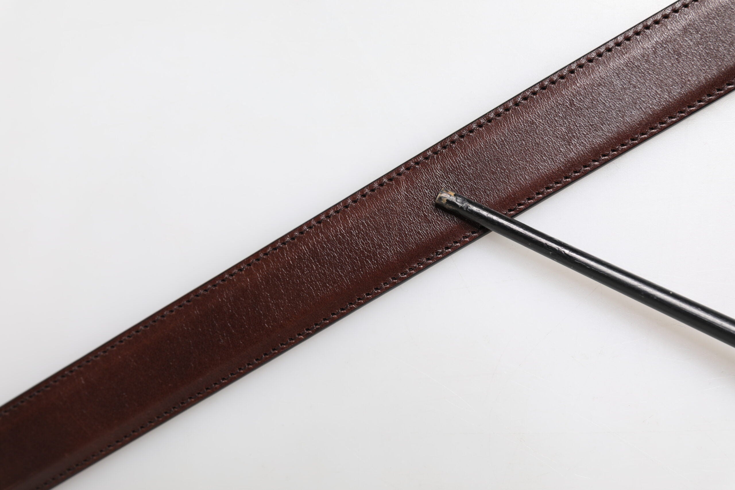 Dolce &amp; Gabbana brunt klassisk sølvfarget metallbelte med logospenne