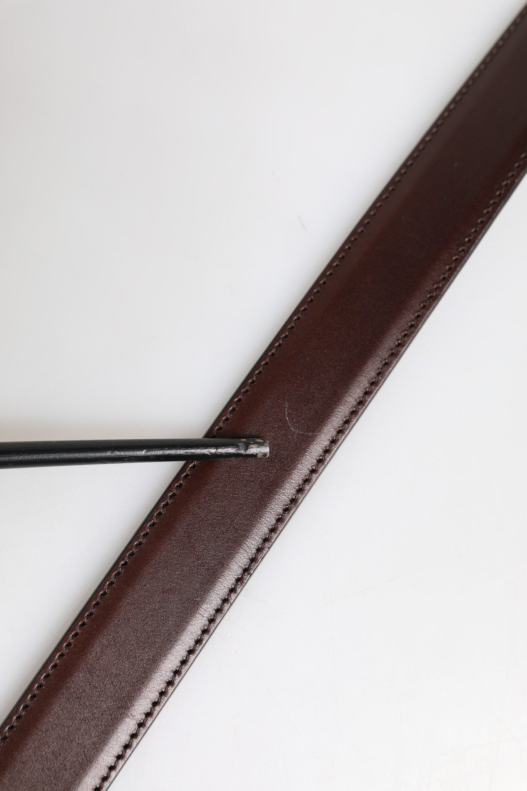 Dolce &amp; Gabbana brunt klassisk sølvfarget metallbelte med logospenne