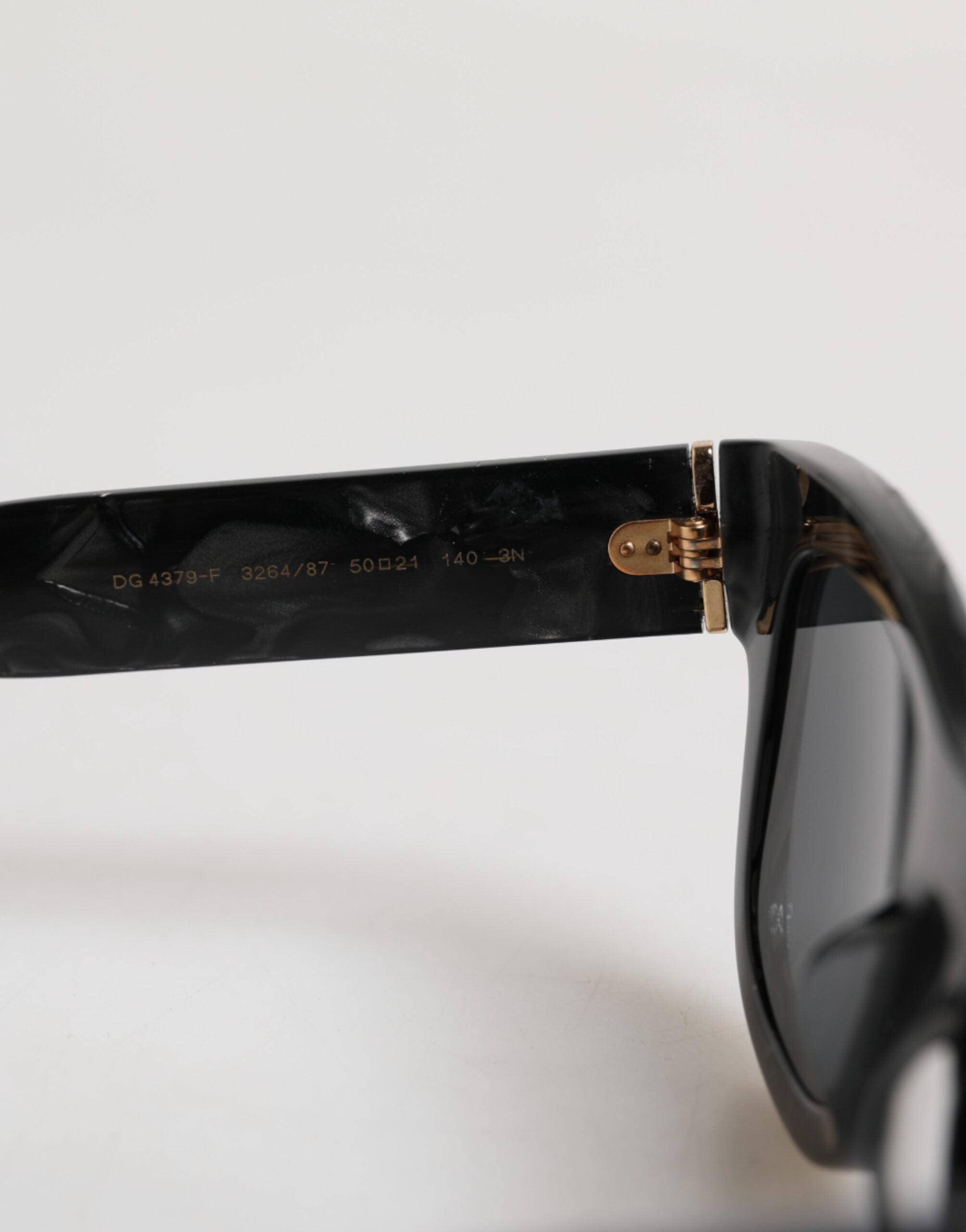 Pärlvita Acetatbågar DG4379 Domenico Shade Solglasögon