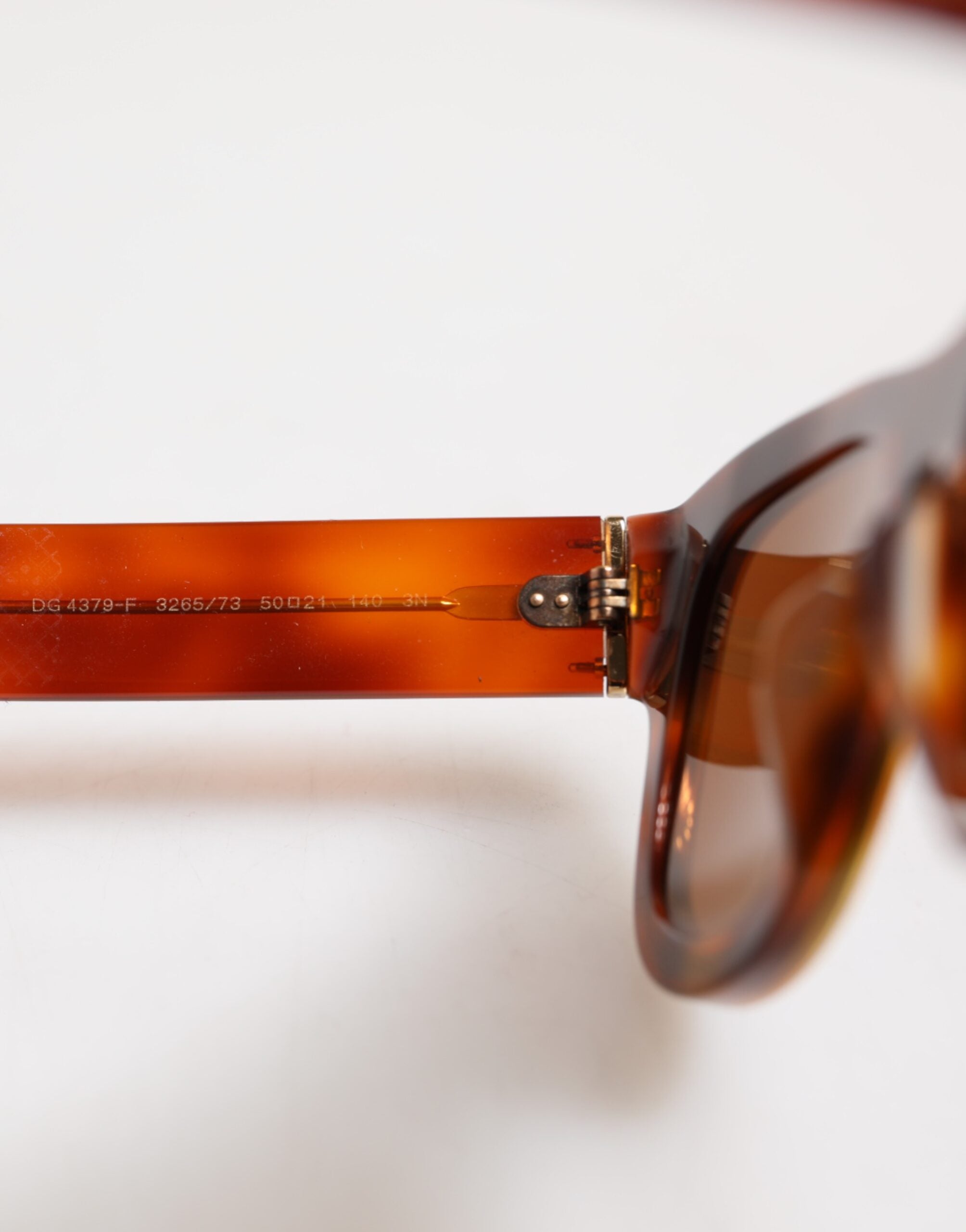 Grönbruna marmorerade acetat DG4379-F solglasögon