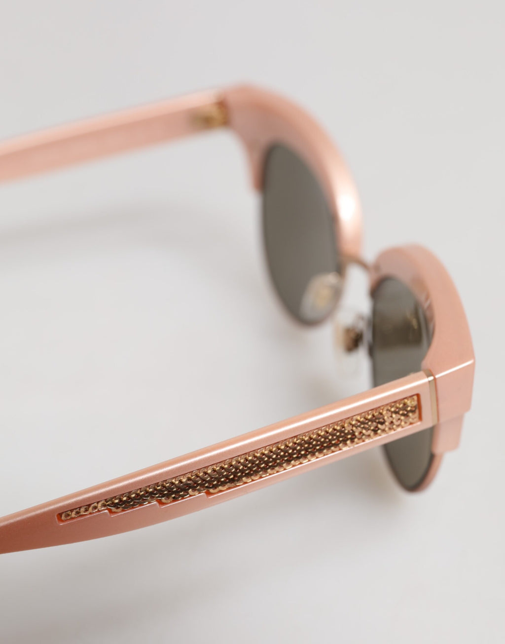 Rosaguldfärgade Cat Eye-solglasögon DG6109 med paljetter
