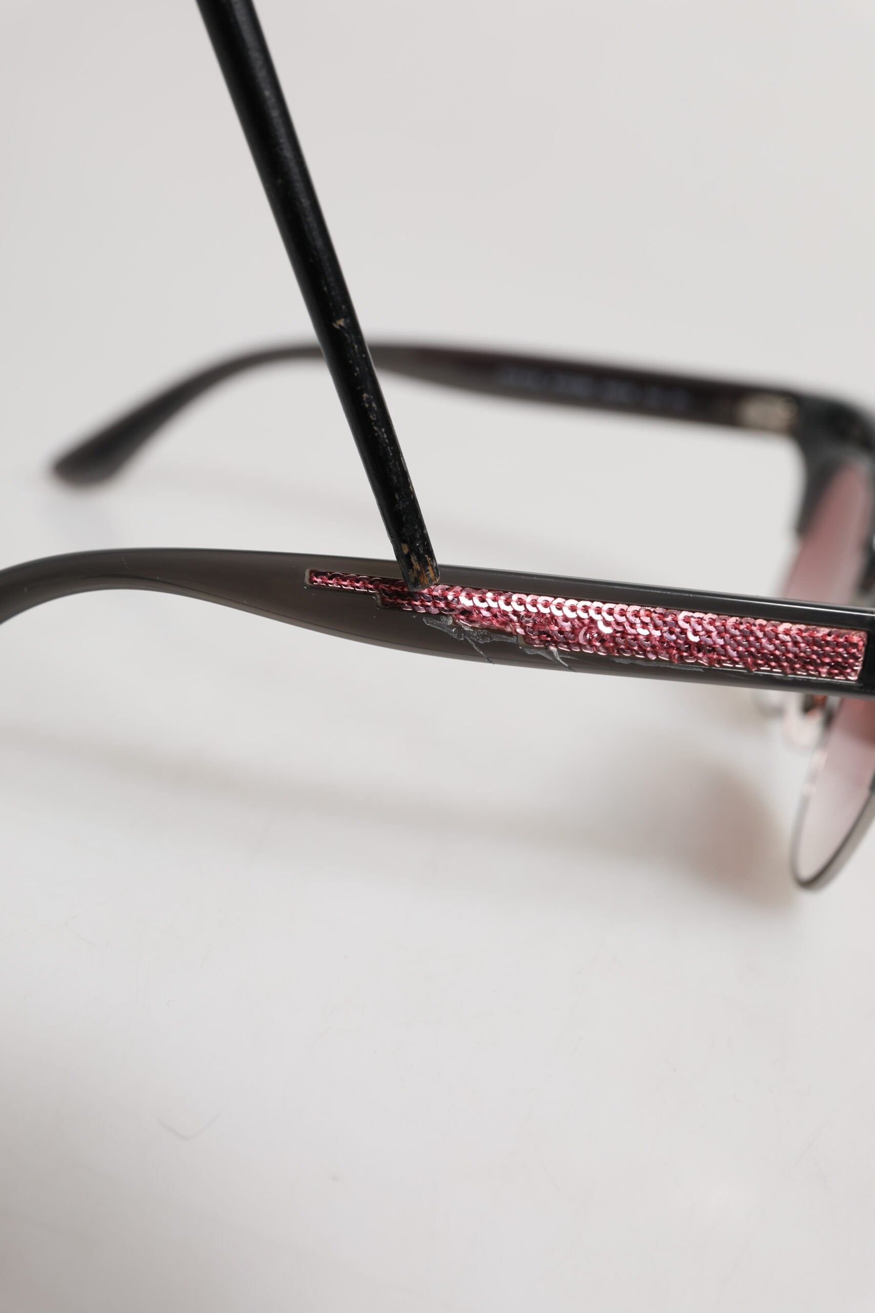 Svarta Rosa Spegelfärgade Cat Eye DG6109 Paljettglasögon
