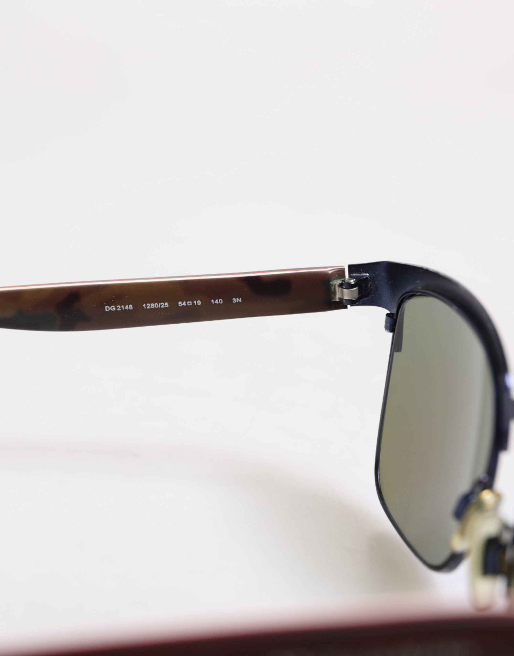 Svarta Acetat Fyrkantiga Polariserade DG4287F Solglasögon