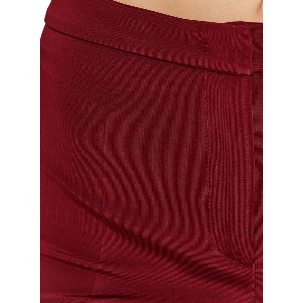 Röda viskosjeans och byxor