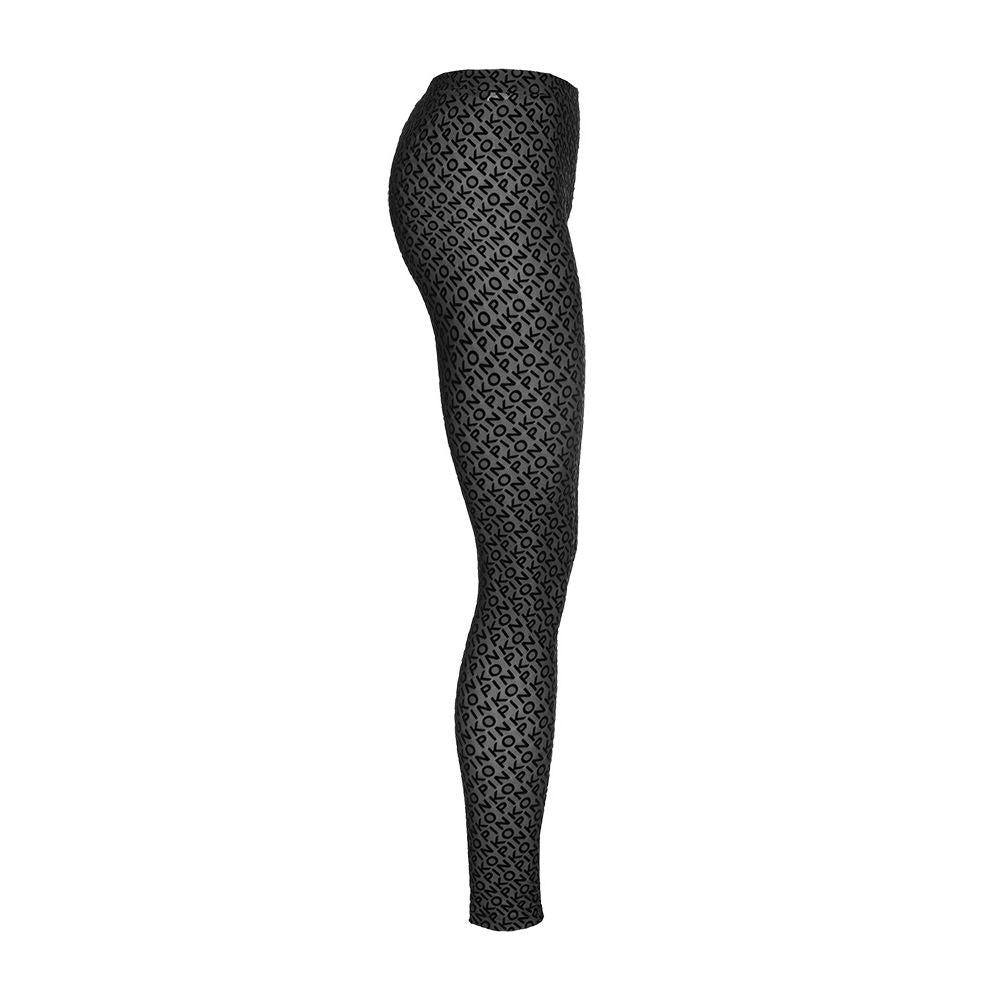 Svarta nylonjeans och byxor