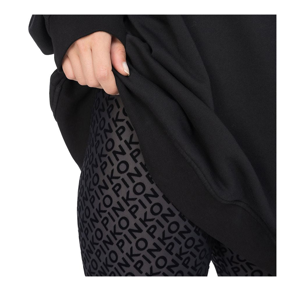 Svarta nylonjeans och byxor