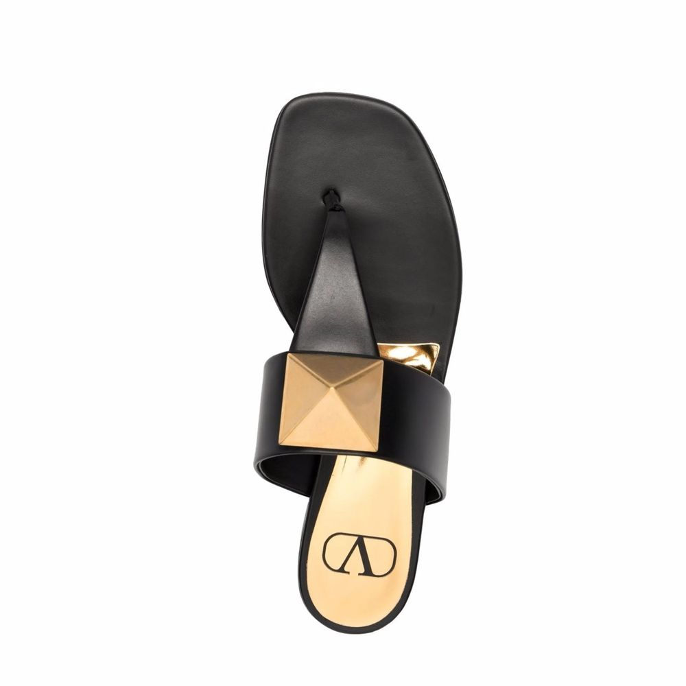 Sandaler med en nit