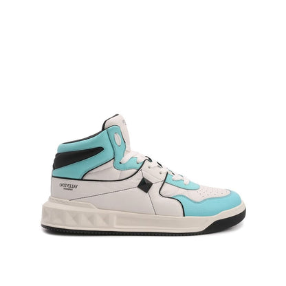 Sneakers med en nit