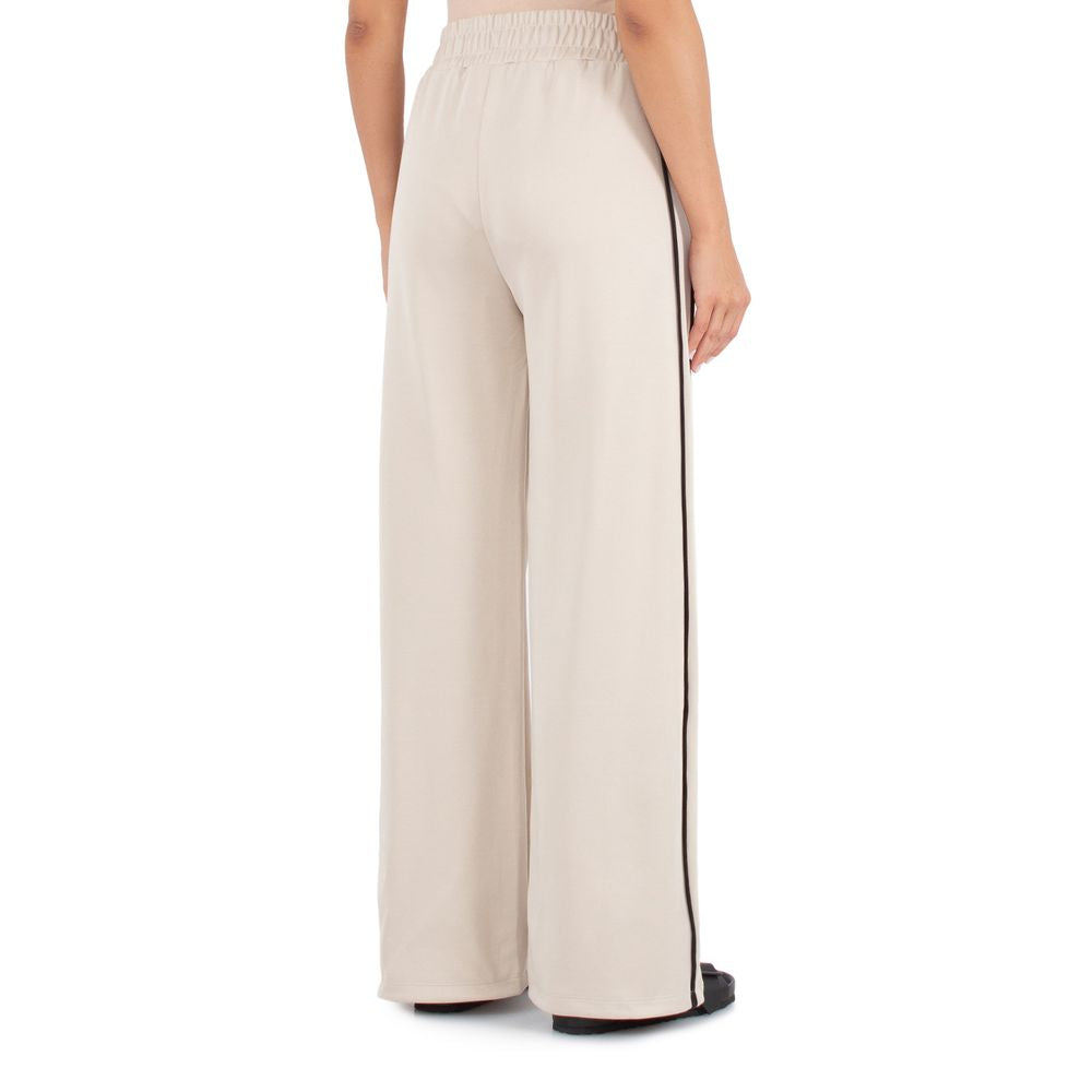 Beige bomullsjeans och byxor