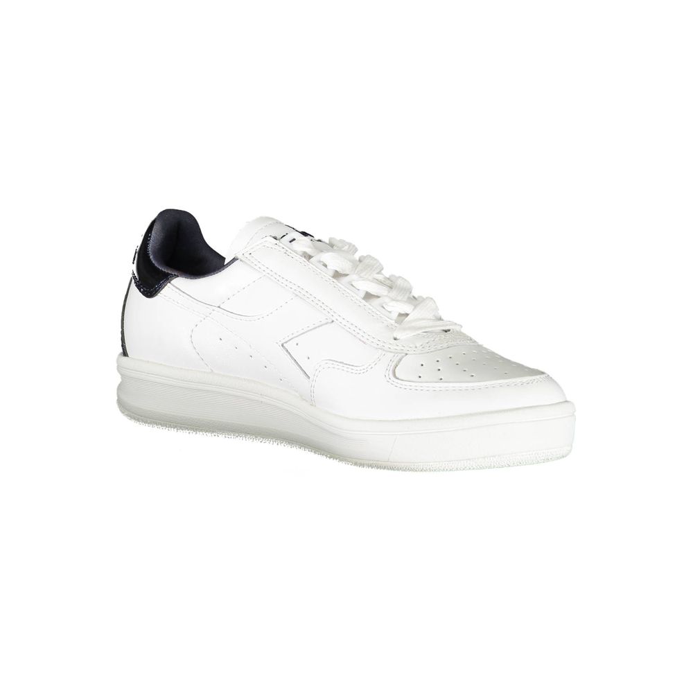 Vit tygsneaker