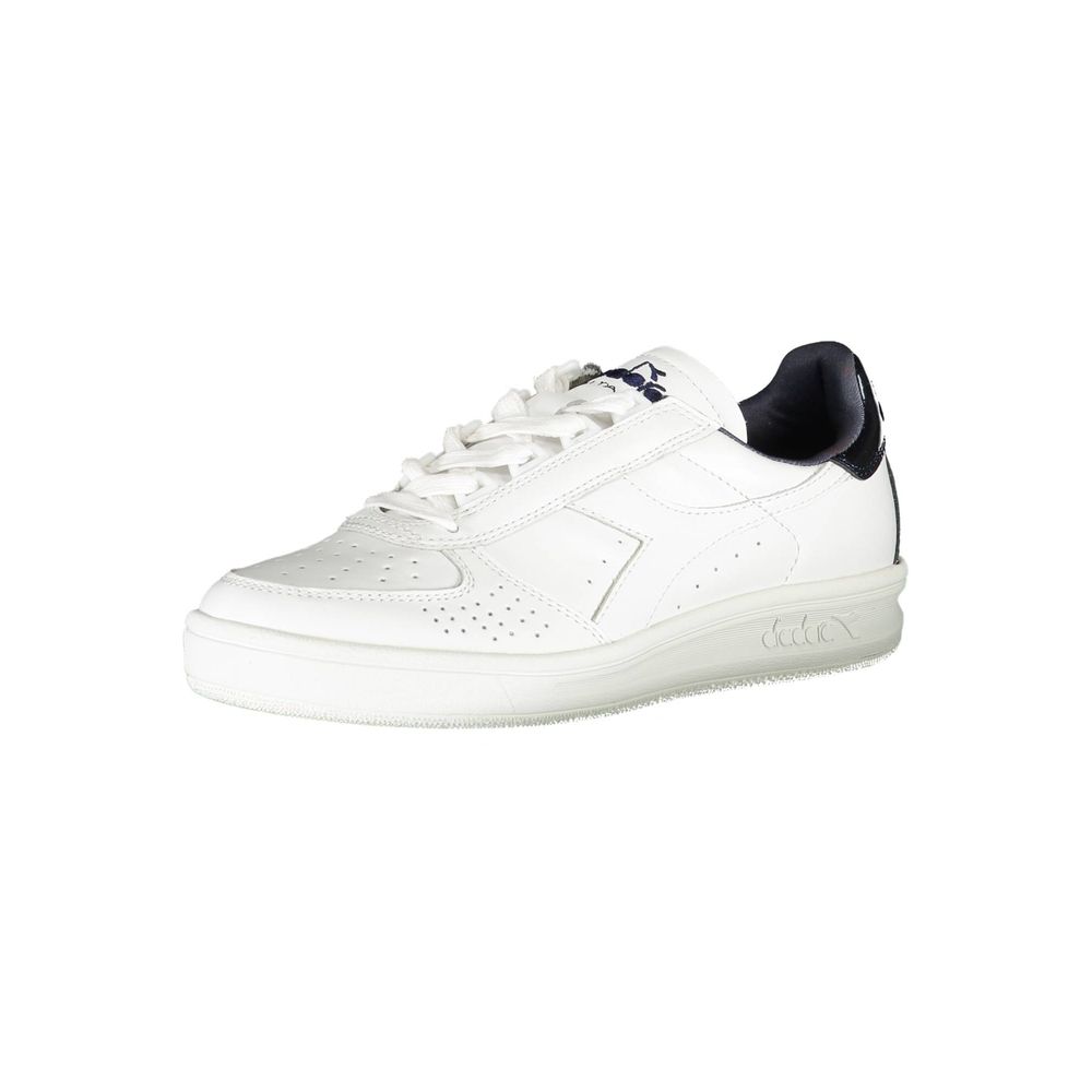 Vit tygsneaker