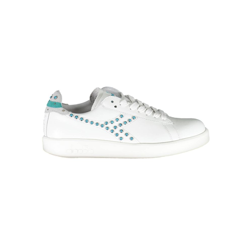 Vit tygsneaker