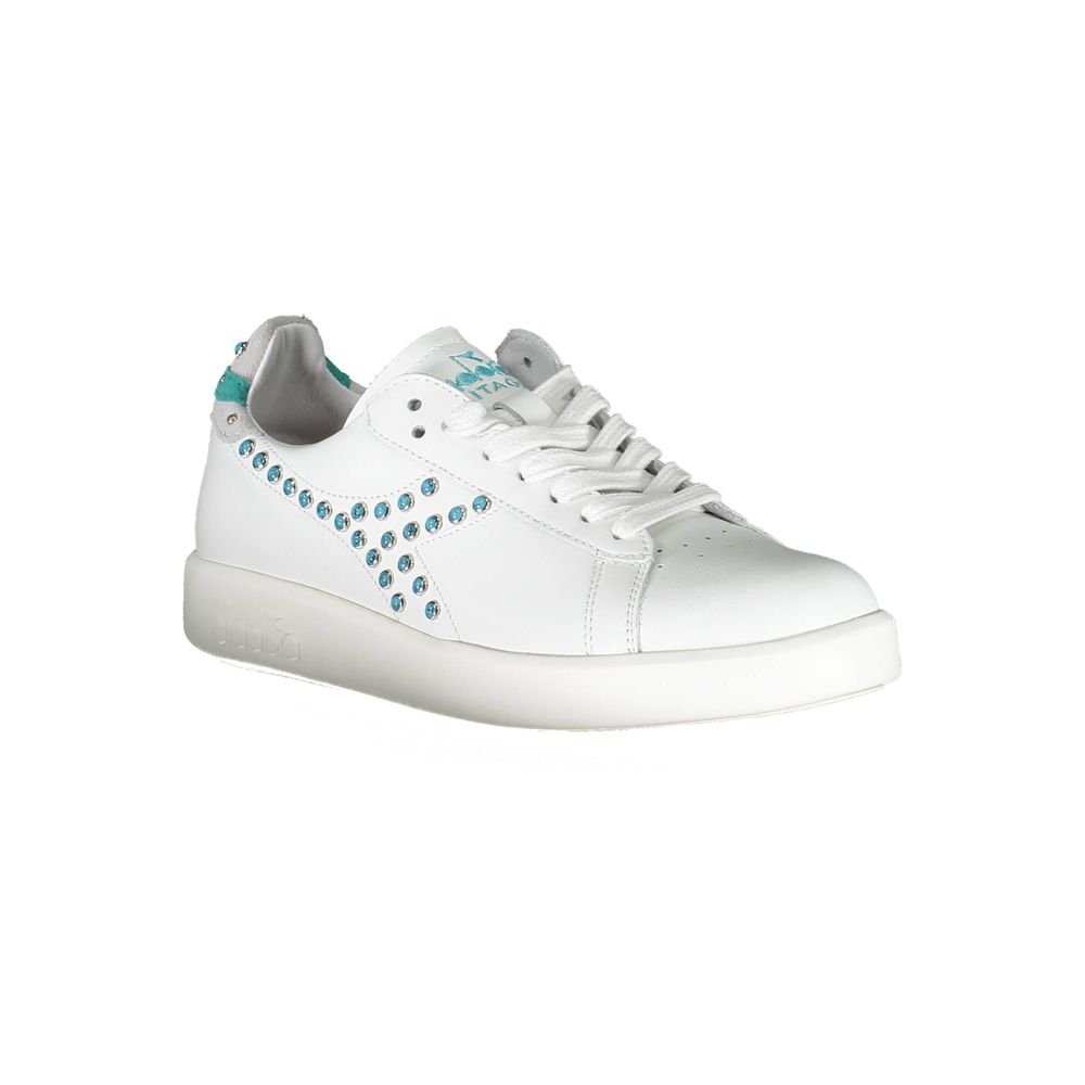 Vit tygsneaker