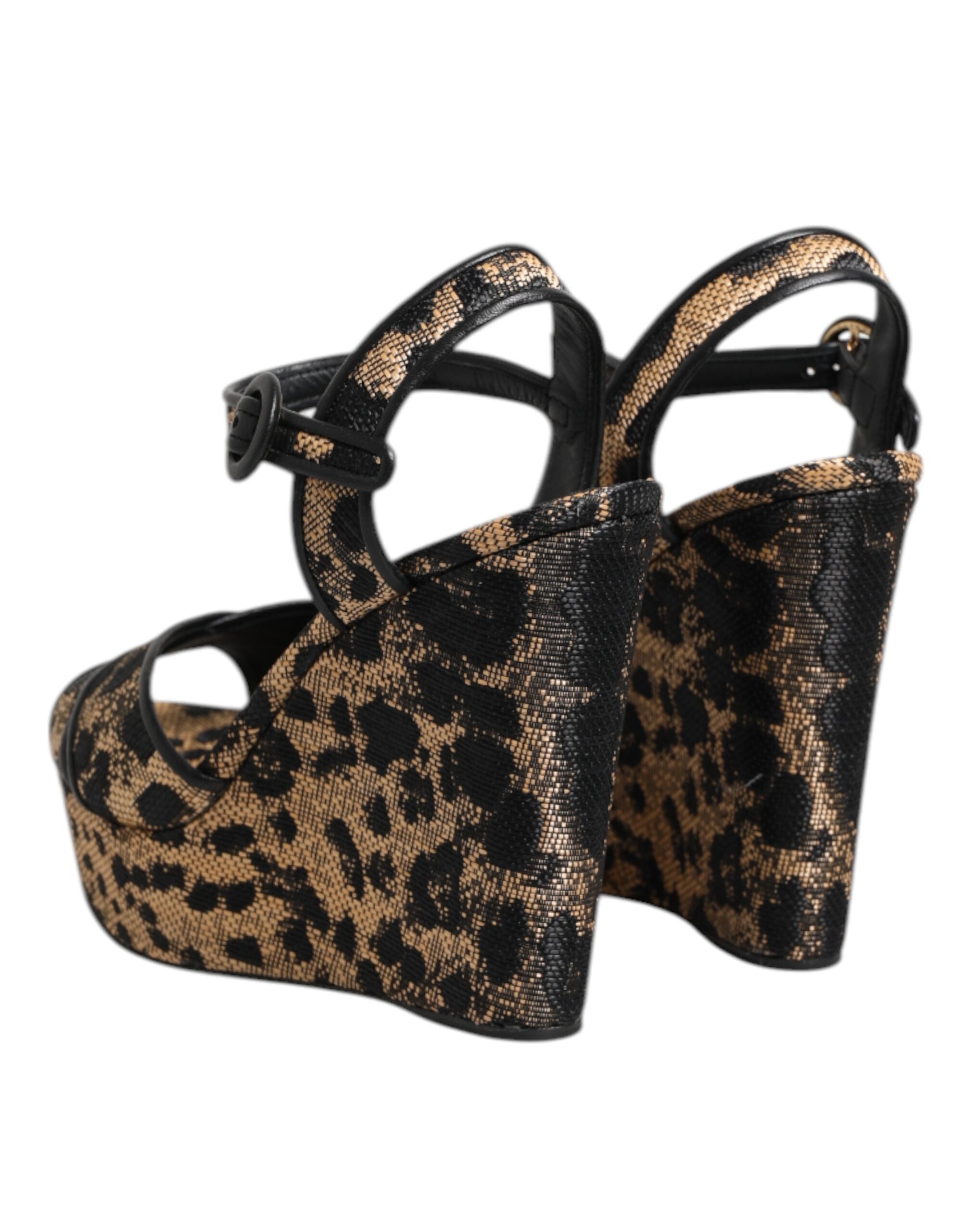 Bruna Leopardfärgade Kilklackade Sandaler Med Ankelrem