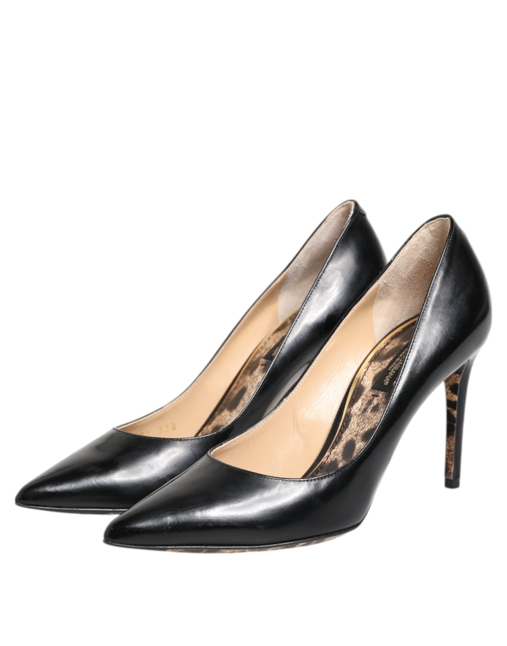 Svarta kalvskinns- och stilettklackade pumps