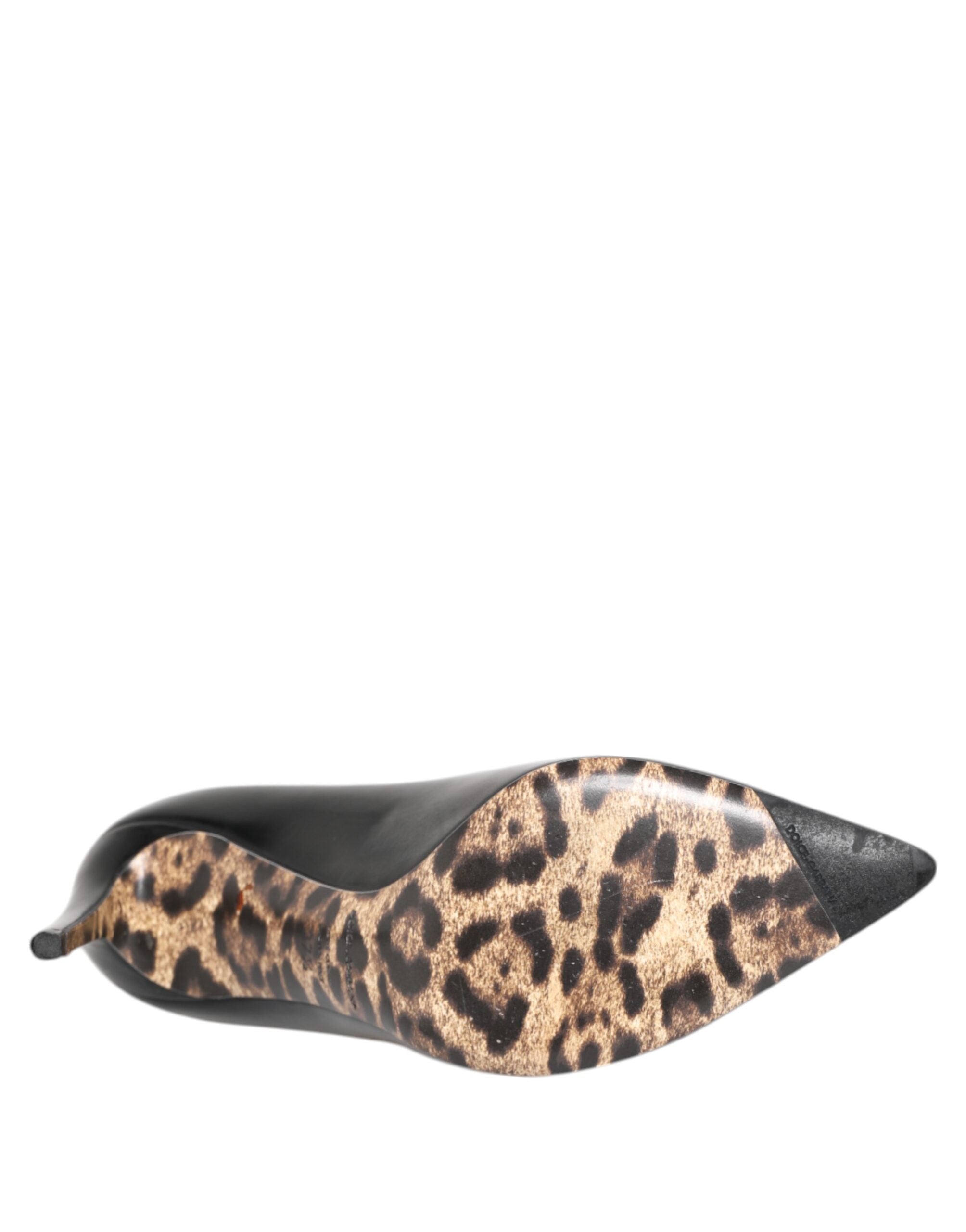 Svarta kalvskinns- och stilettklackade pumps
