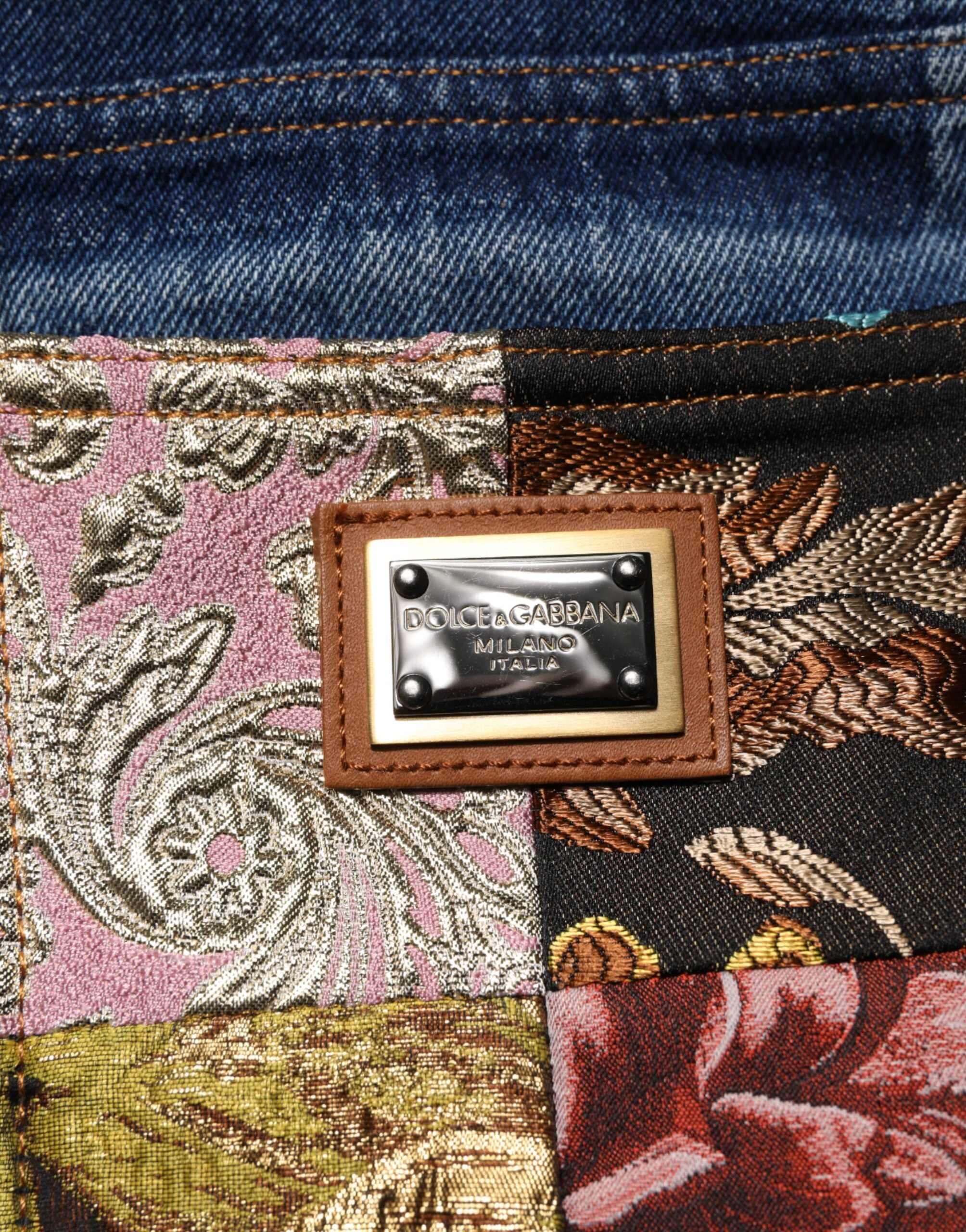 Blå trasiga högmidjade denimjeans för kvinnor