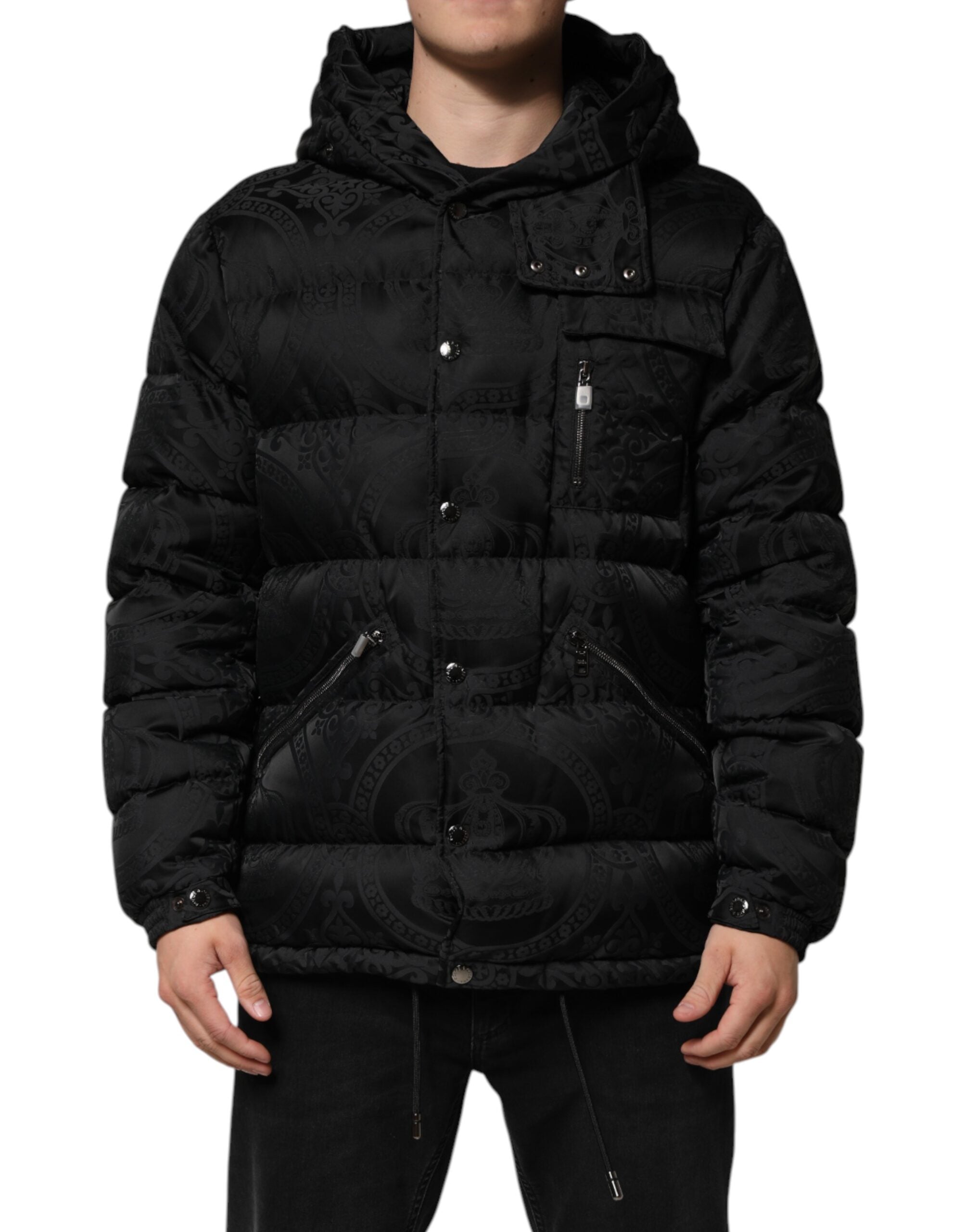 Svart jacquard quiltet pufferjakke med hette