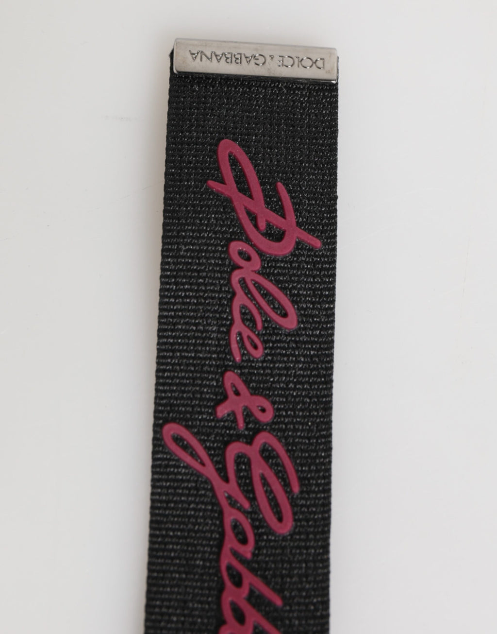Svart rød polyester DG-logo sølv herrenøkkelring