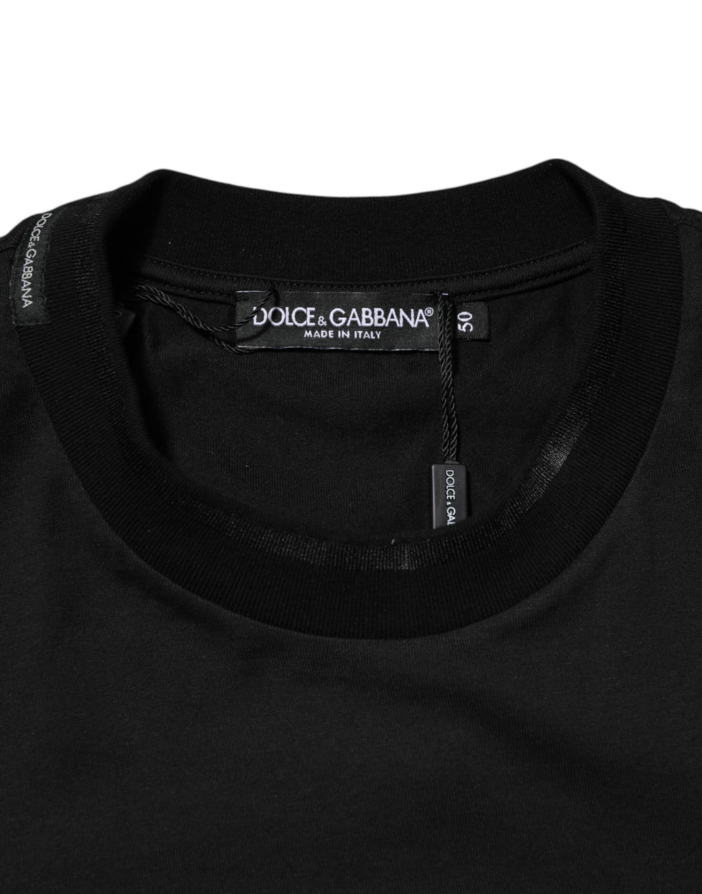 Svart bomulls-T-skjorte med brodert DG-logo og lomme